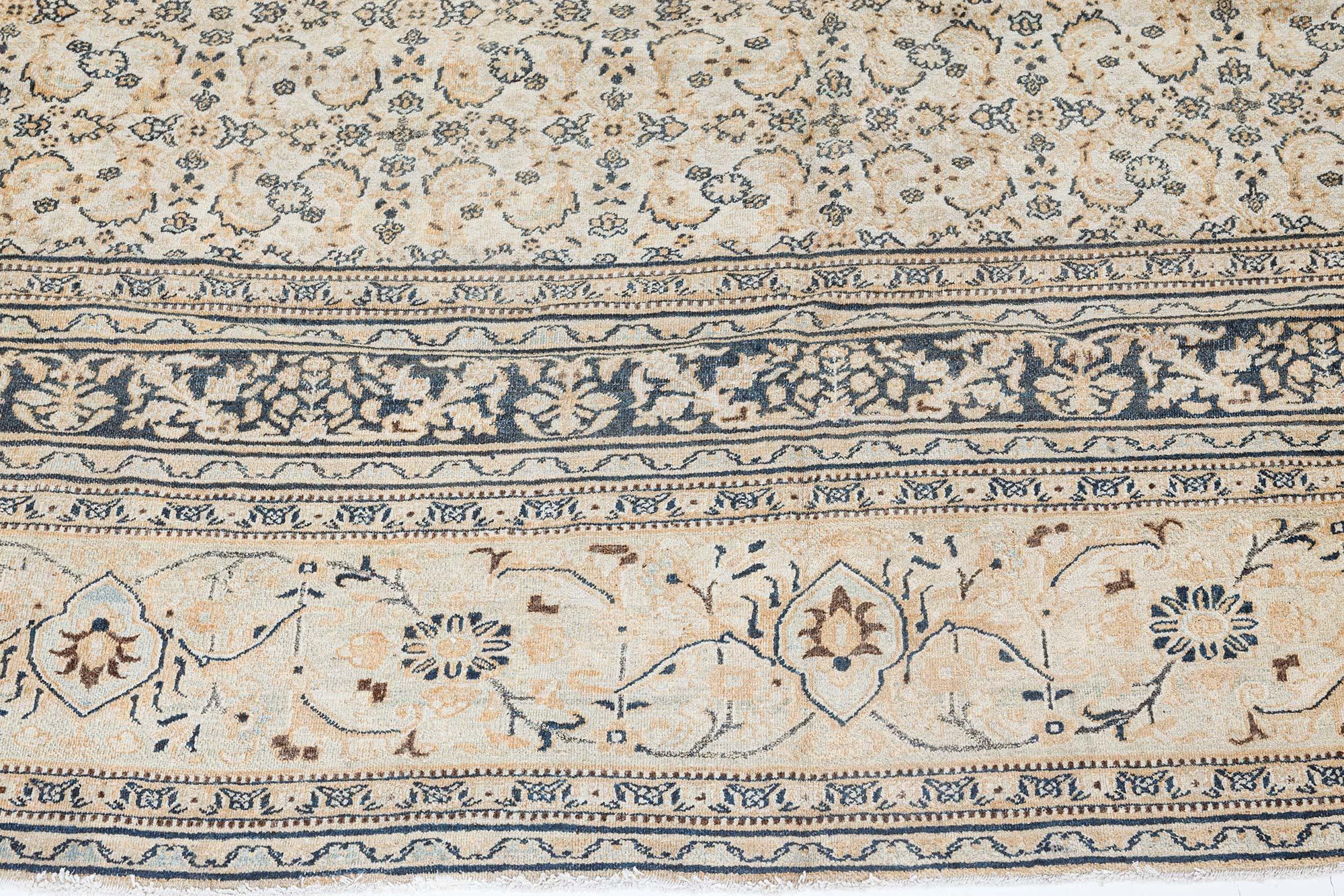 19th Century Persian Meshad Handmade Wool Carpet For Sale 4