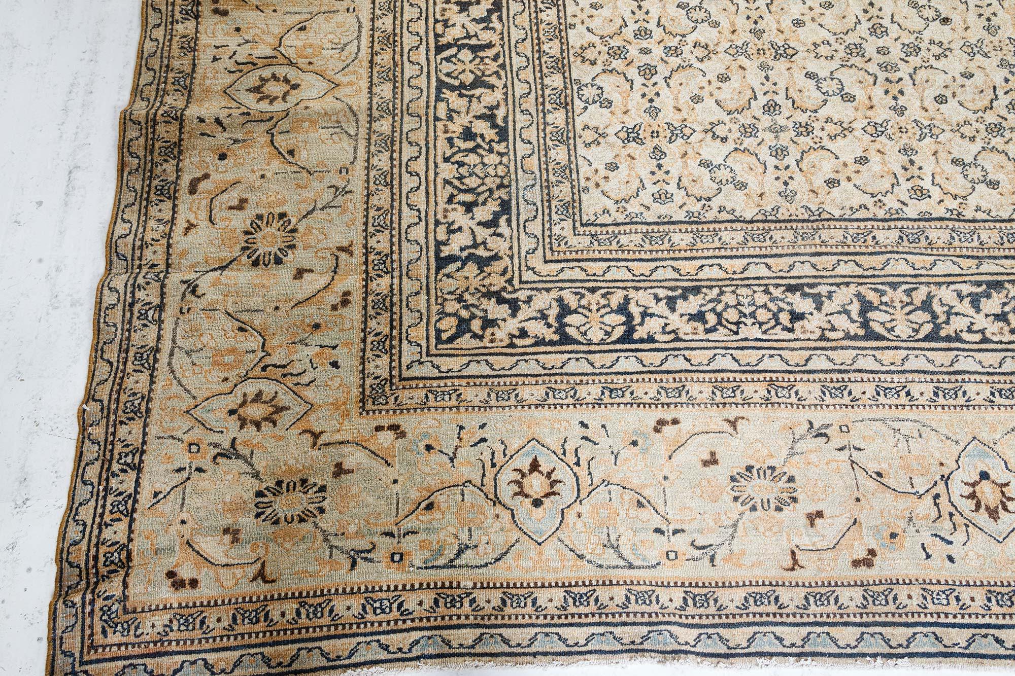19th Century Persian Meshad Handmade Wool Carpet For Sale 5