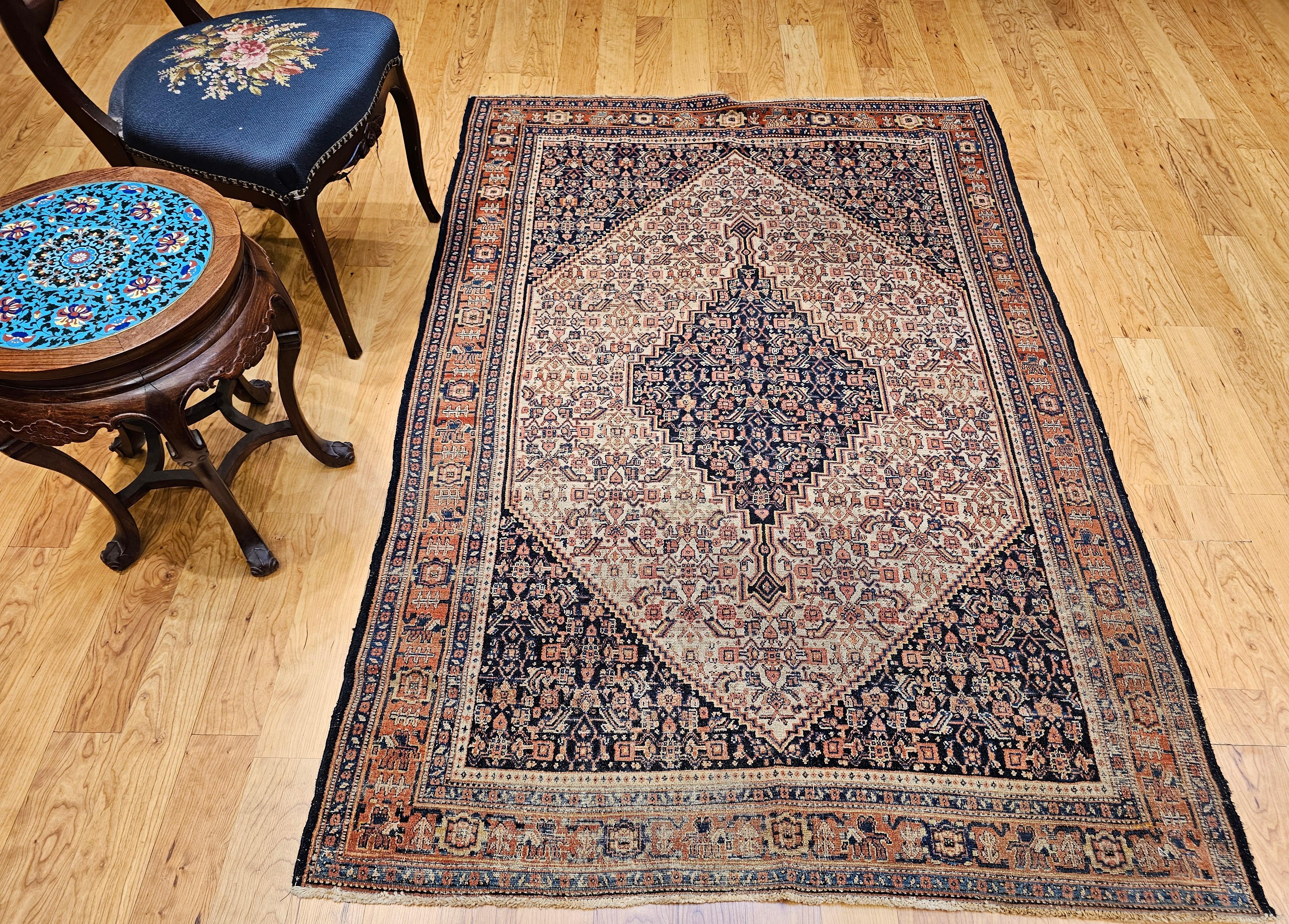 Persischer Senneh-Teppich des 19. Jahrhunderts mit geometrischem Muster in Elfenbein, Marineblau, Rost im Angebot 6