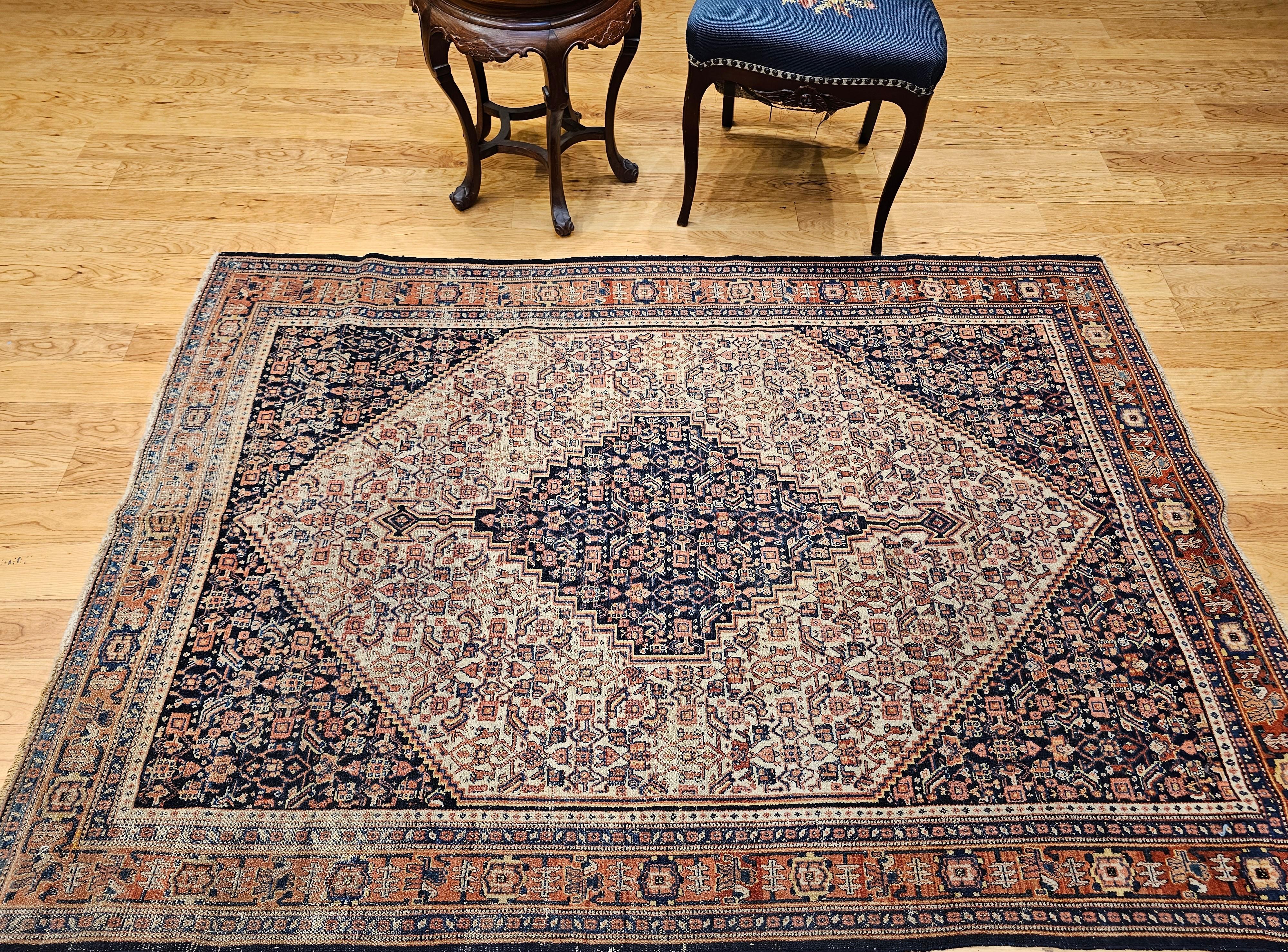Persischer Senneh-Teppich des 19. Jahrhunderts mit geometrischem Muster in Elfenbein, Marineblau, Rost im Angebot 8