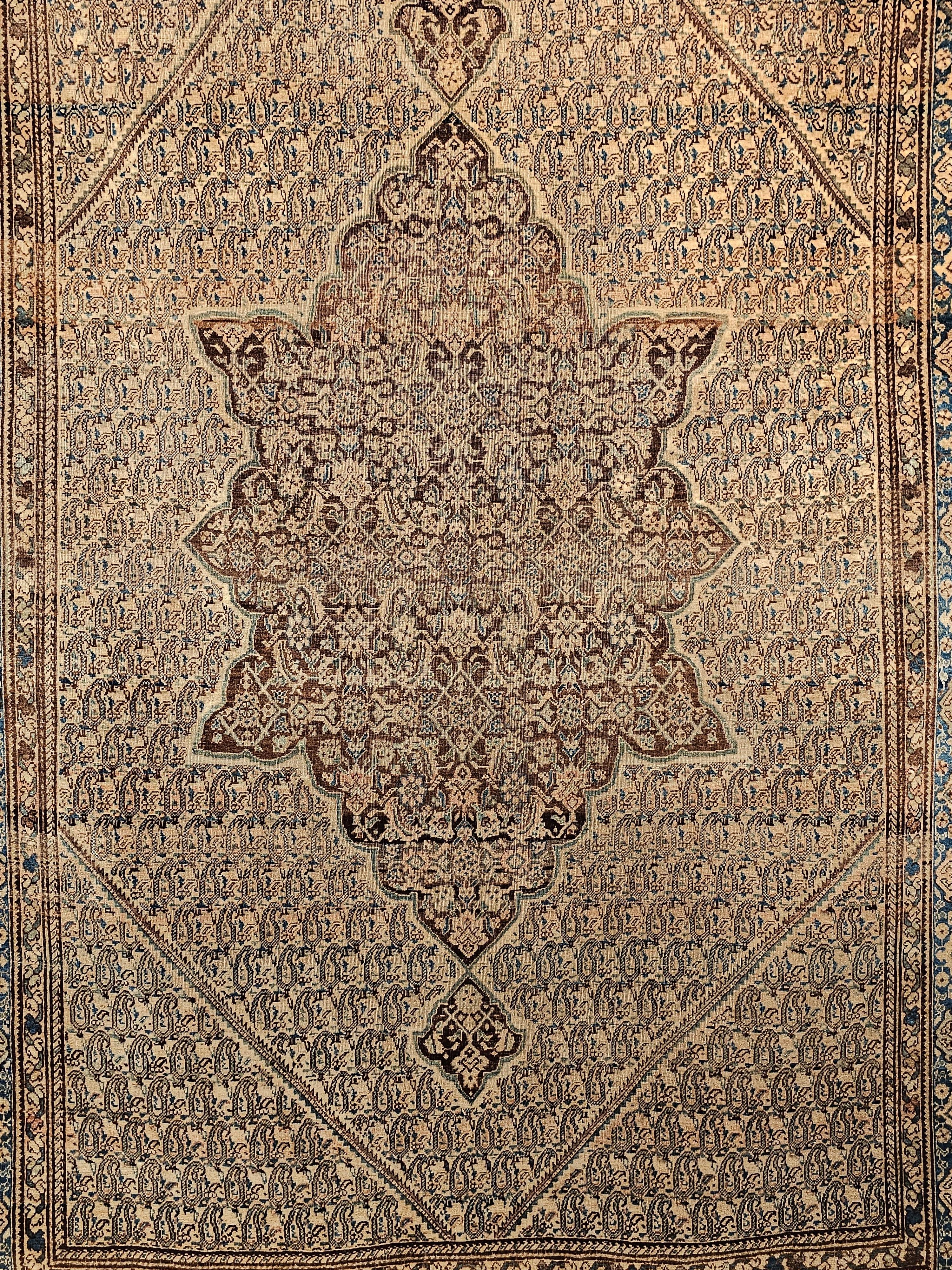 Perse Senneh persan du 19ème siècle à motif Paisley en chocolat, Brown, French Blue en vente