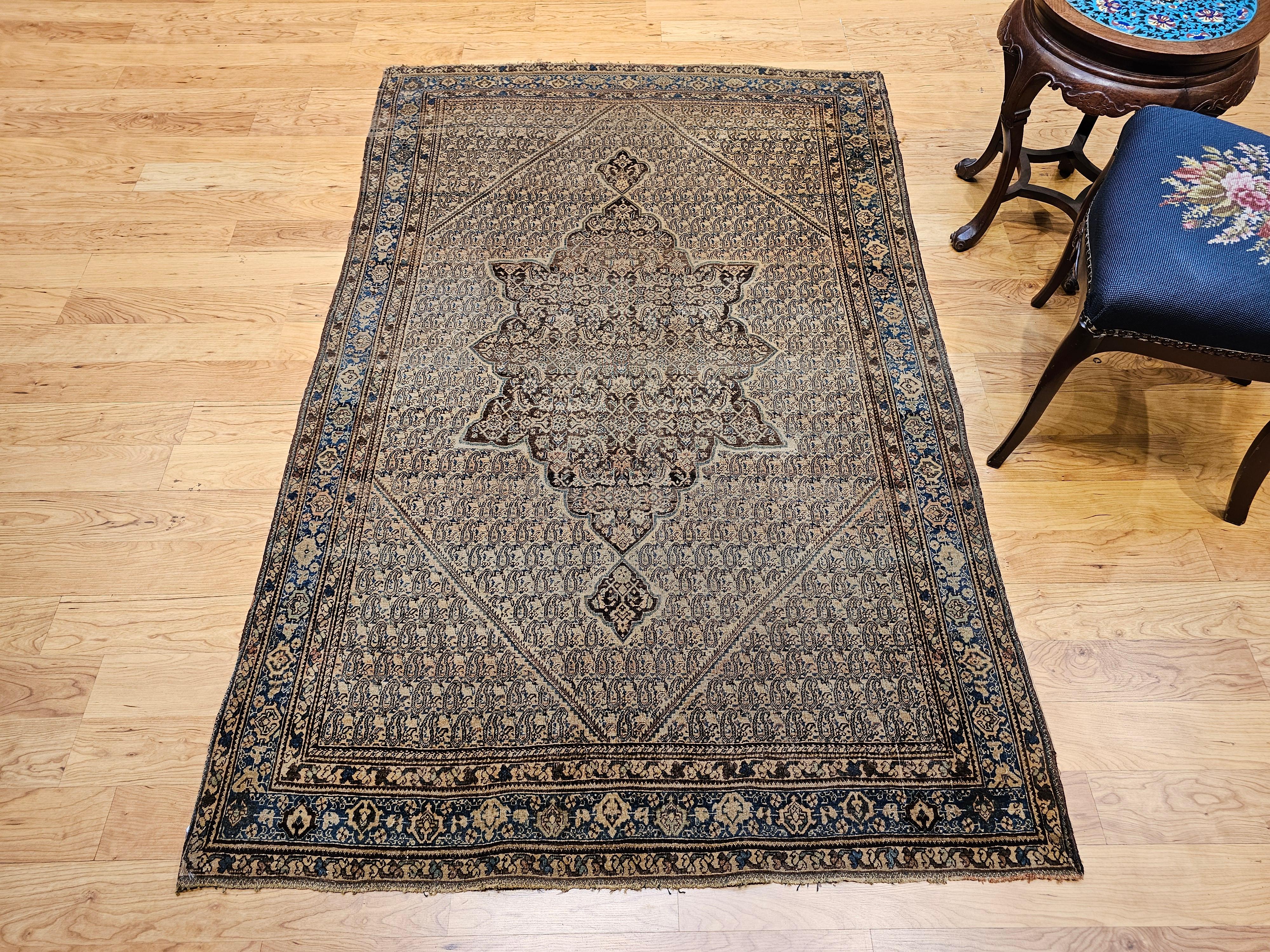 Senneh persan du 19ème siècle à motif Paisley en chocolat, Brown, French Blue en vente 7
