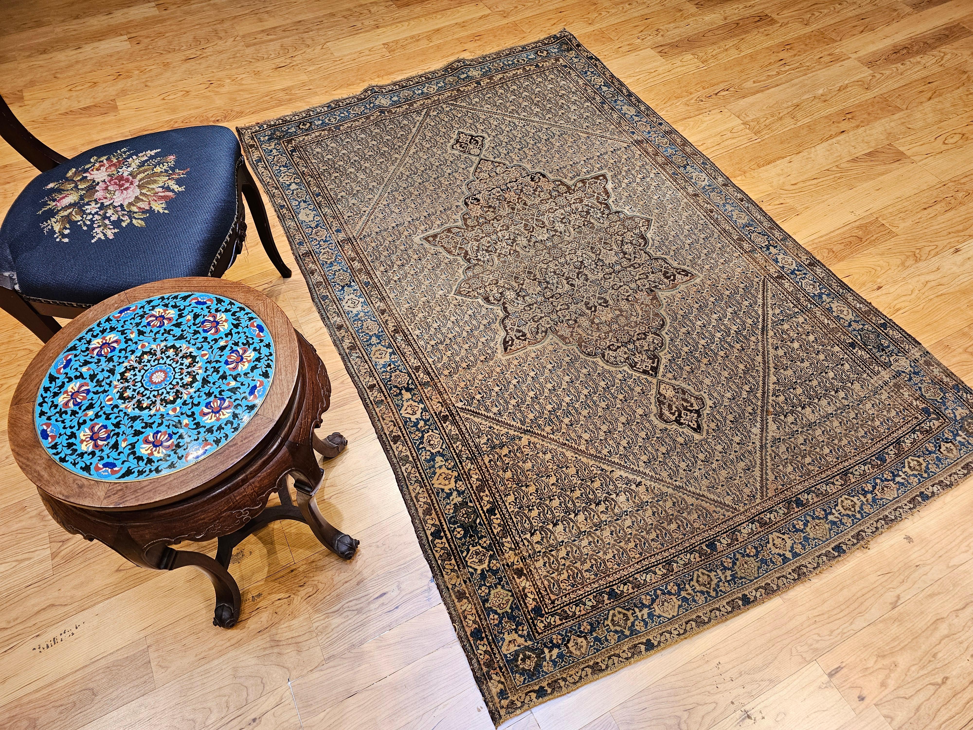 Senneh persan du 19ème siècle à motif Paisley en chocolat, Brown, French Blue en vente 9