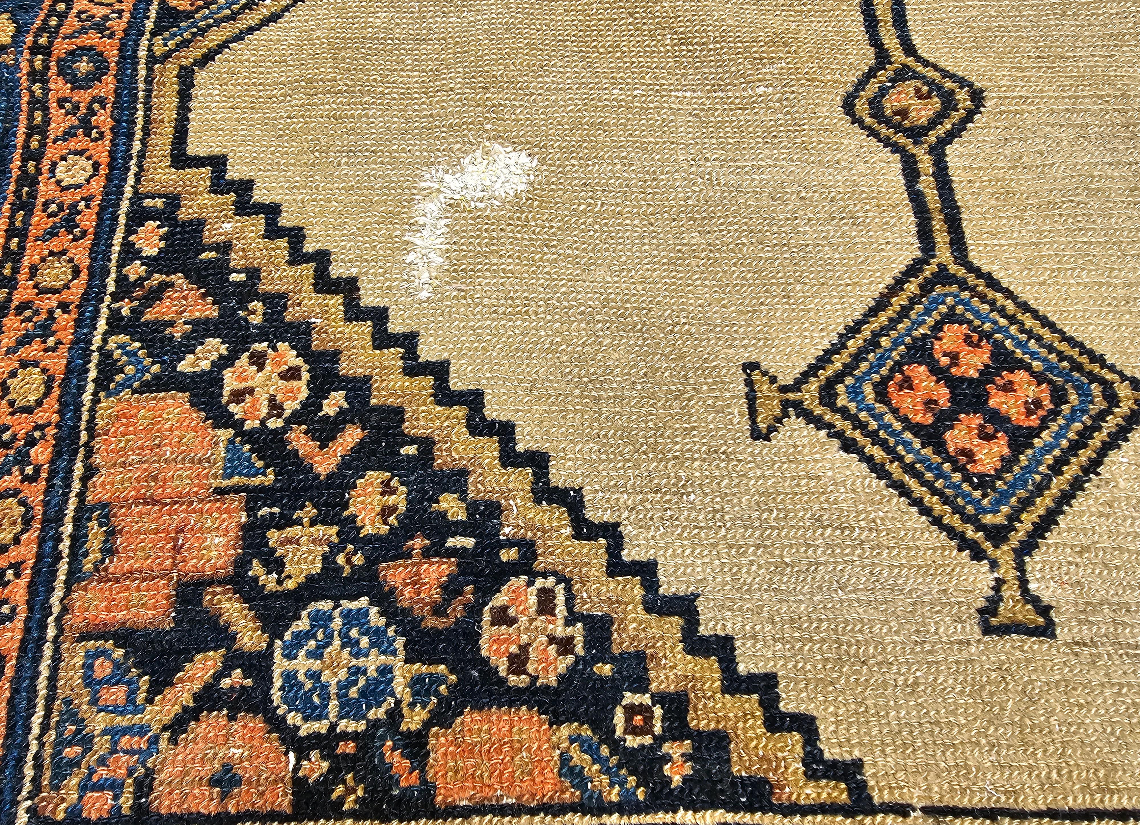 19th-Century Persian Serab Camelhair Near Square Size Area Rug im Angebot 3