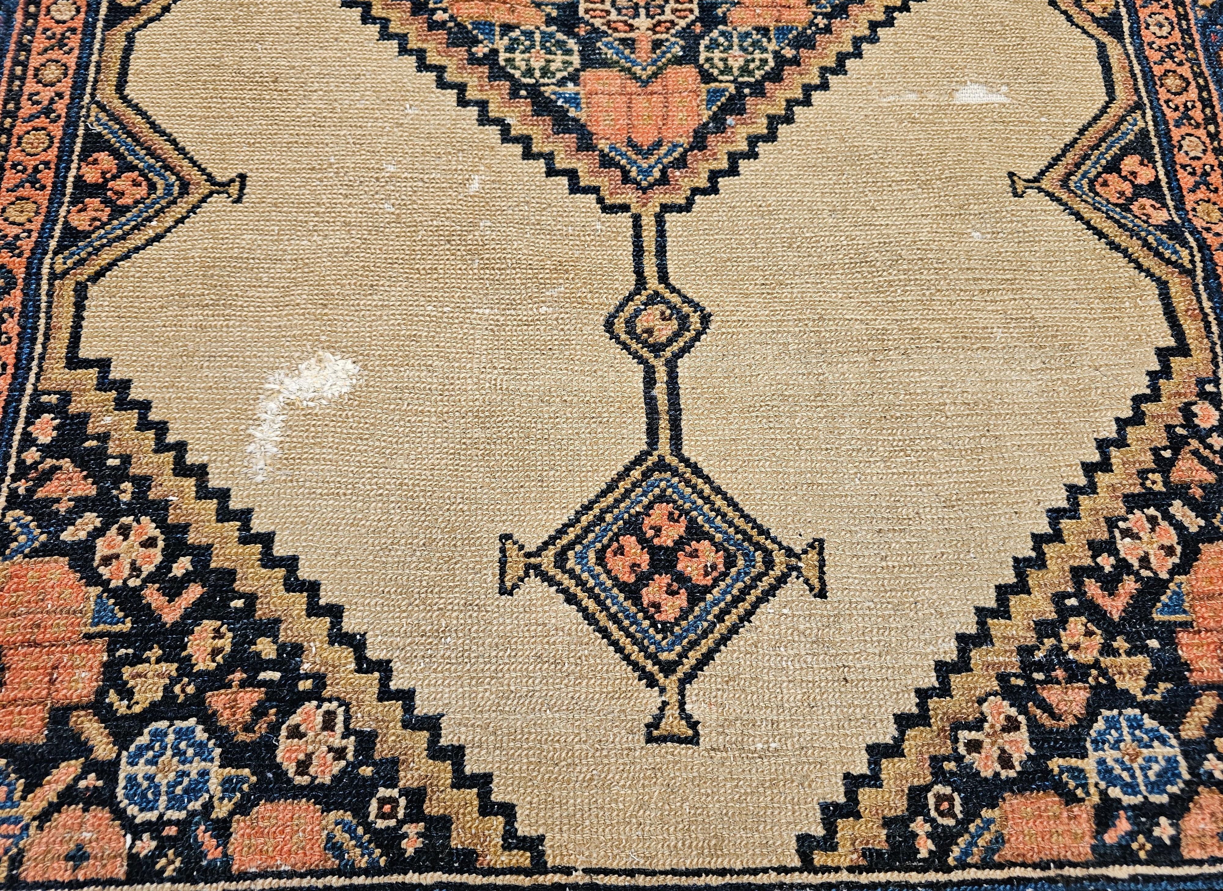19th-Century Persian Serab Camelhair Near Square Size Area Rug (19. Jahrhundert) im Angebot
