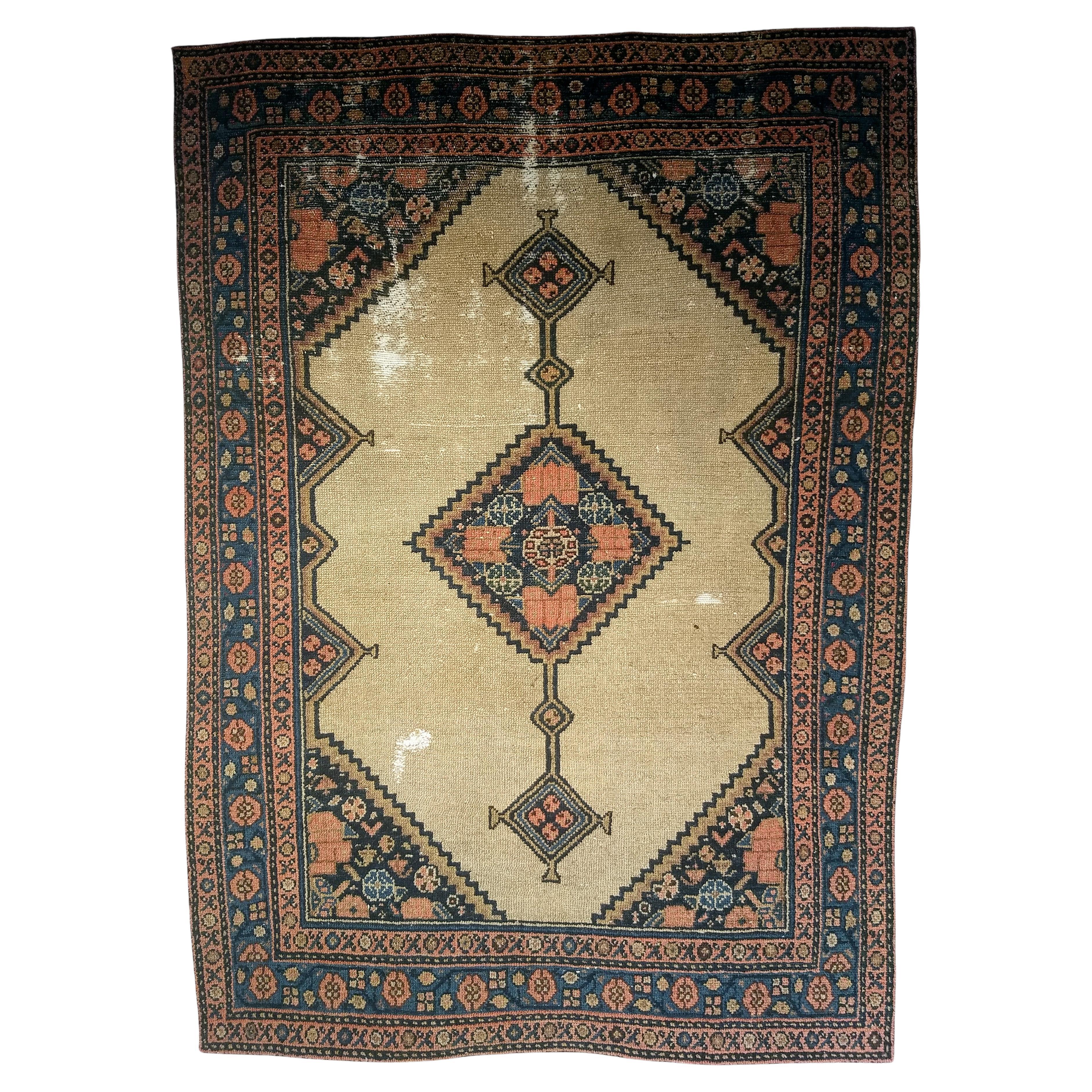 19th-Century Persian Serab Camelhair Near Square Size Area Rug im Angebot