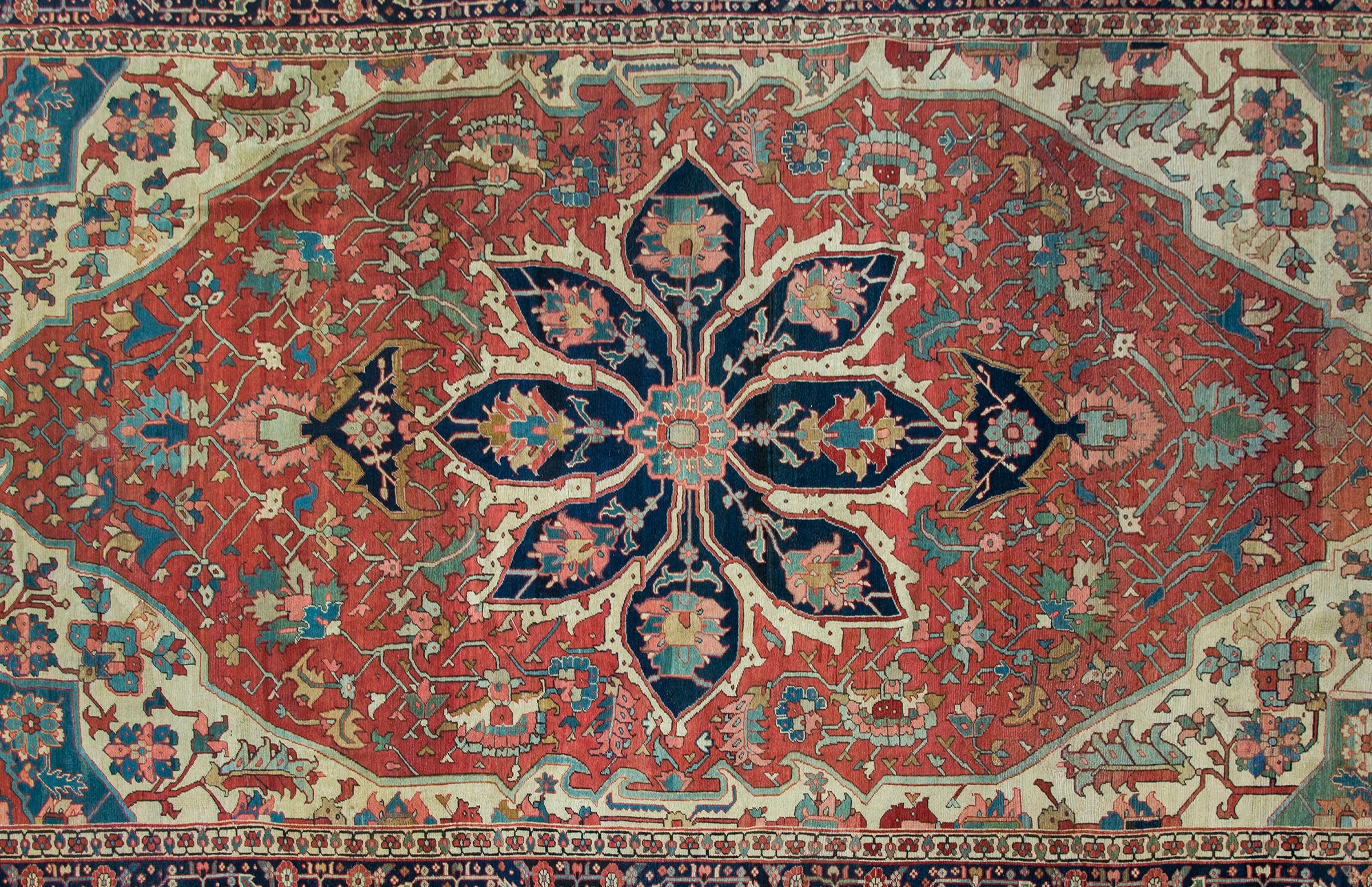 Hand-Knotted 19th Century Persian Serapi Rug For Sale