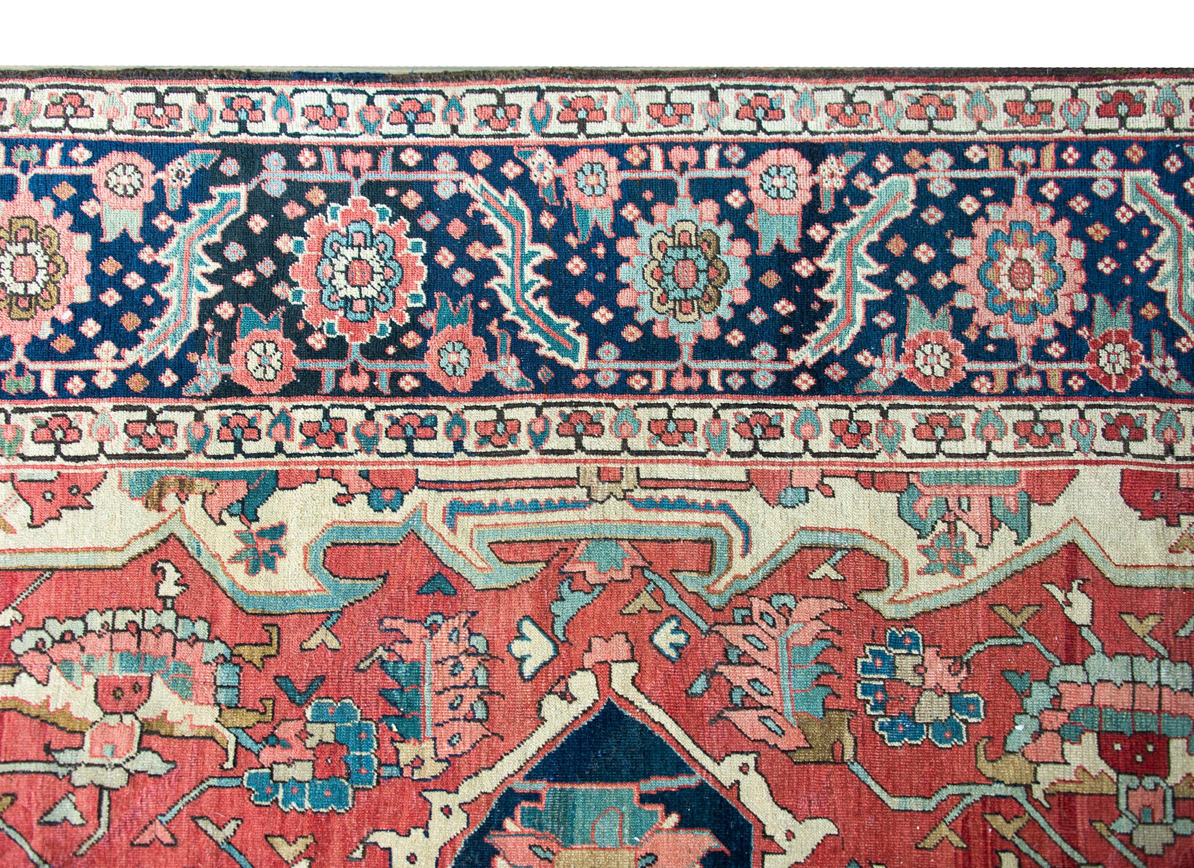 19th Century Persian Serapi Rug For Sale 4