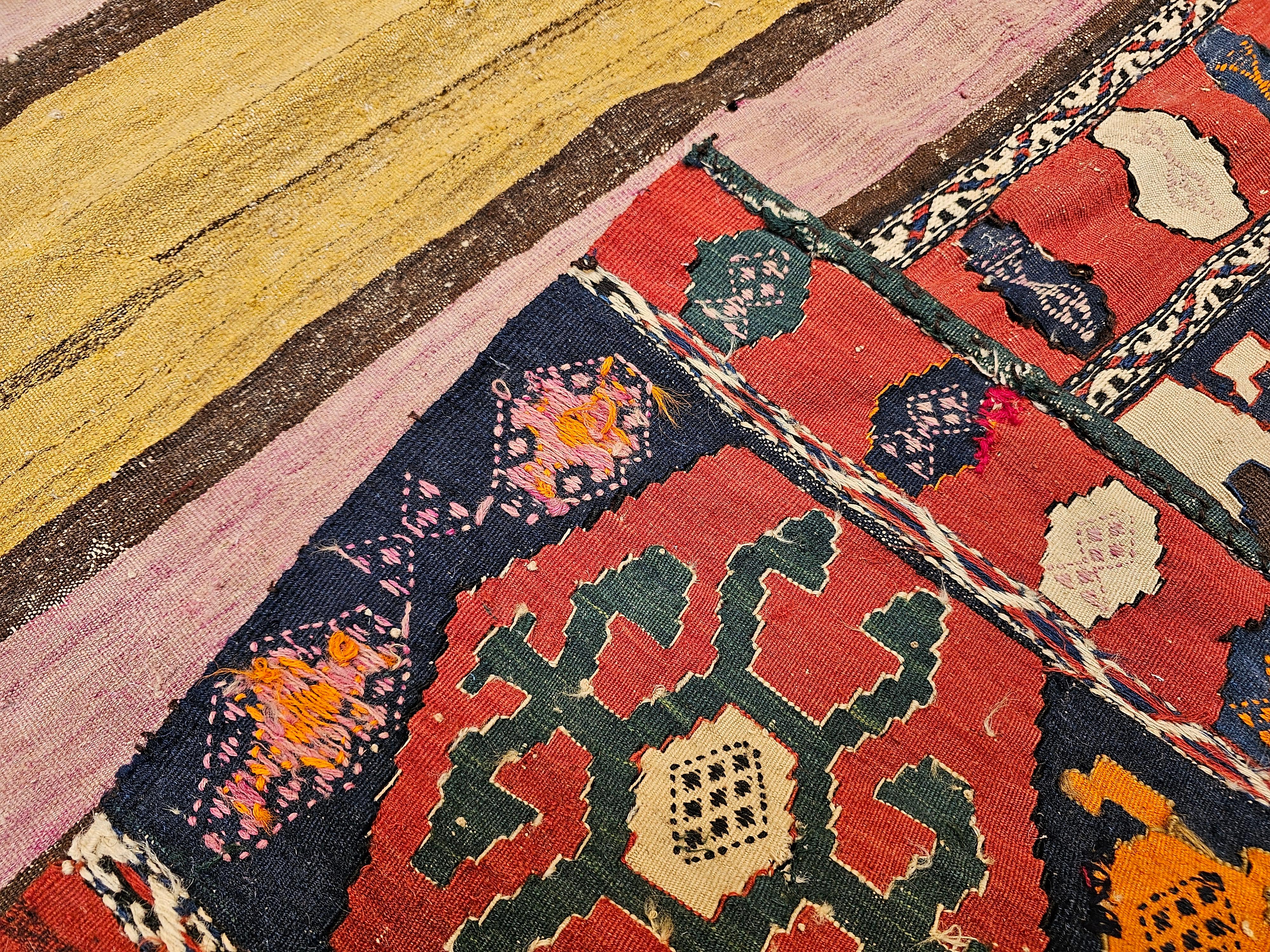 Persische Shahsavan Mafrash Stammes-Kargo-Taschentafel aus dem 19. Jahrhundert im Angebot 9