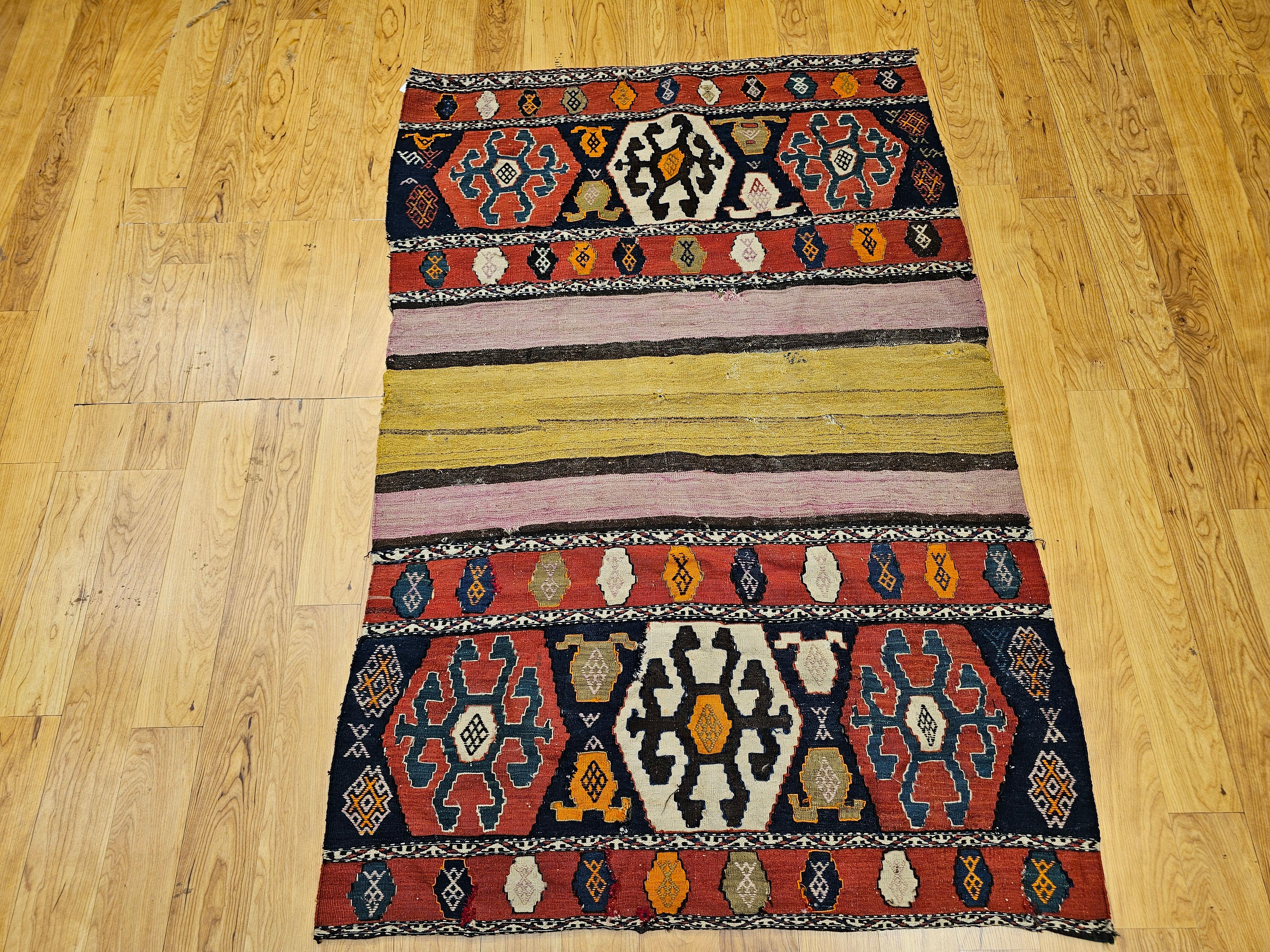 Persische Shahsavan Mafrash Stammes-Kargo-Taschentafel aus dem 19. Jahrhundert im Angebot 11