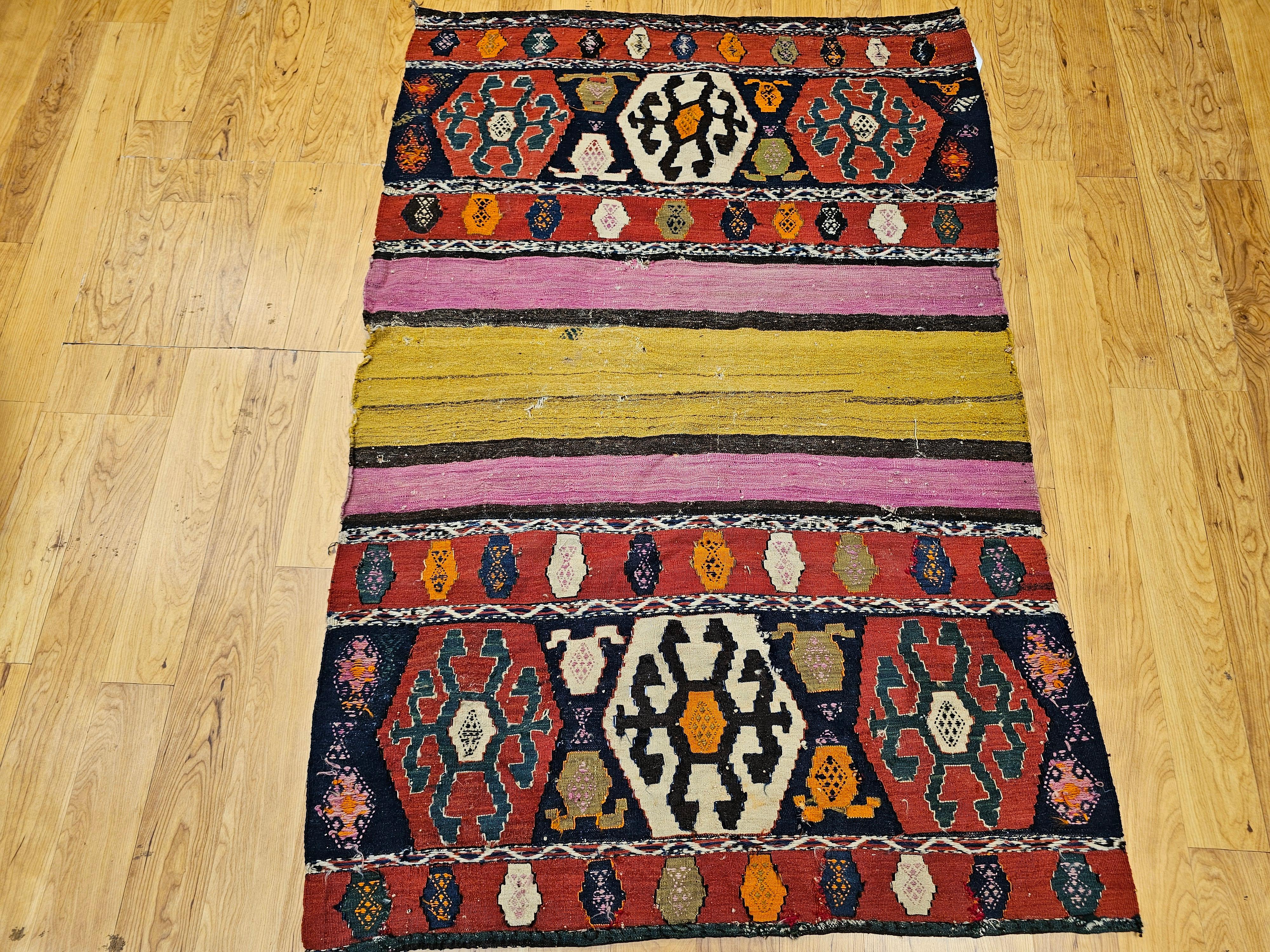 Persische Shahsavan Mafrash Stammes-Kargo-Taschentafel aus dem 19. Jahrhundert im Angebot 14