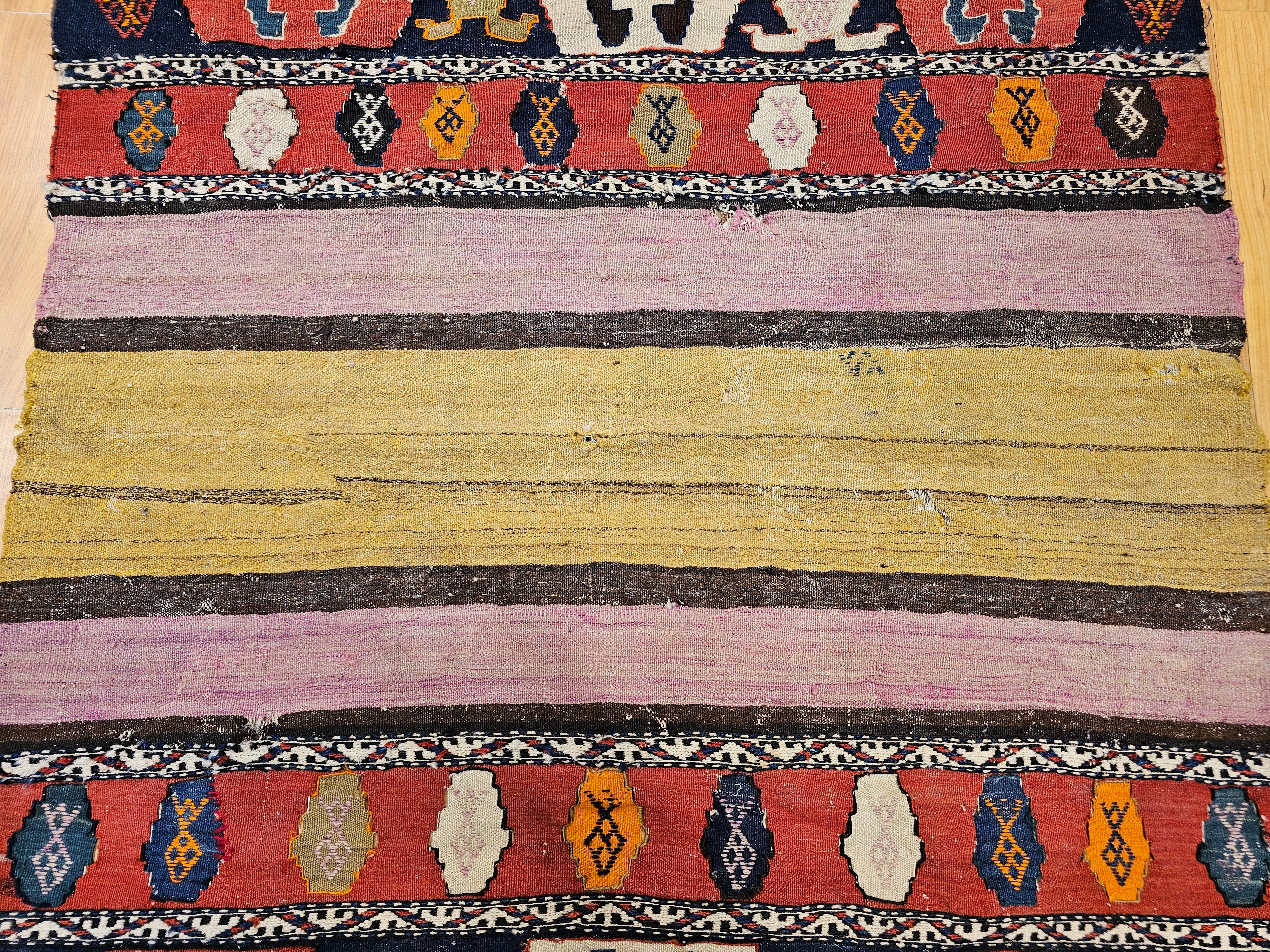 Persische Shahsavan Mafrash Stammes-Kargo-Taschentafel aus dem 19. Jahrhundert im Zustand „Gut“ im Angebot in Barrington, IL