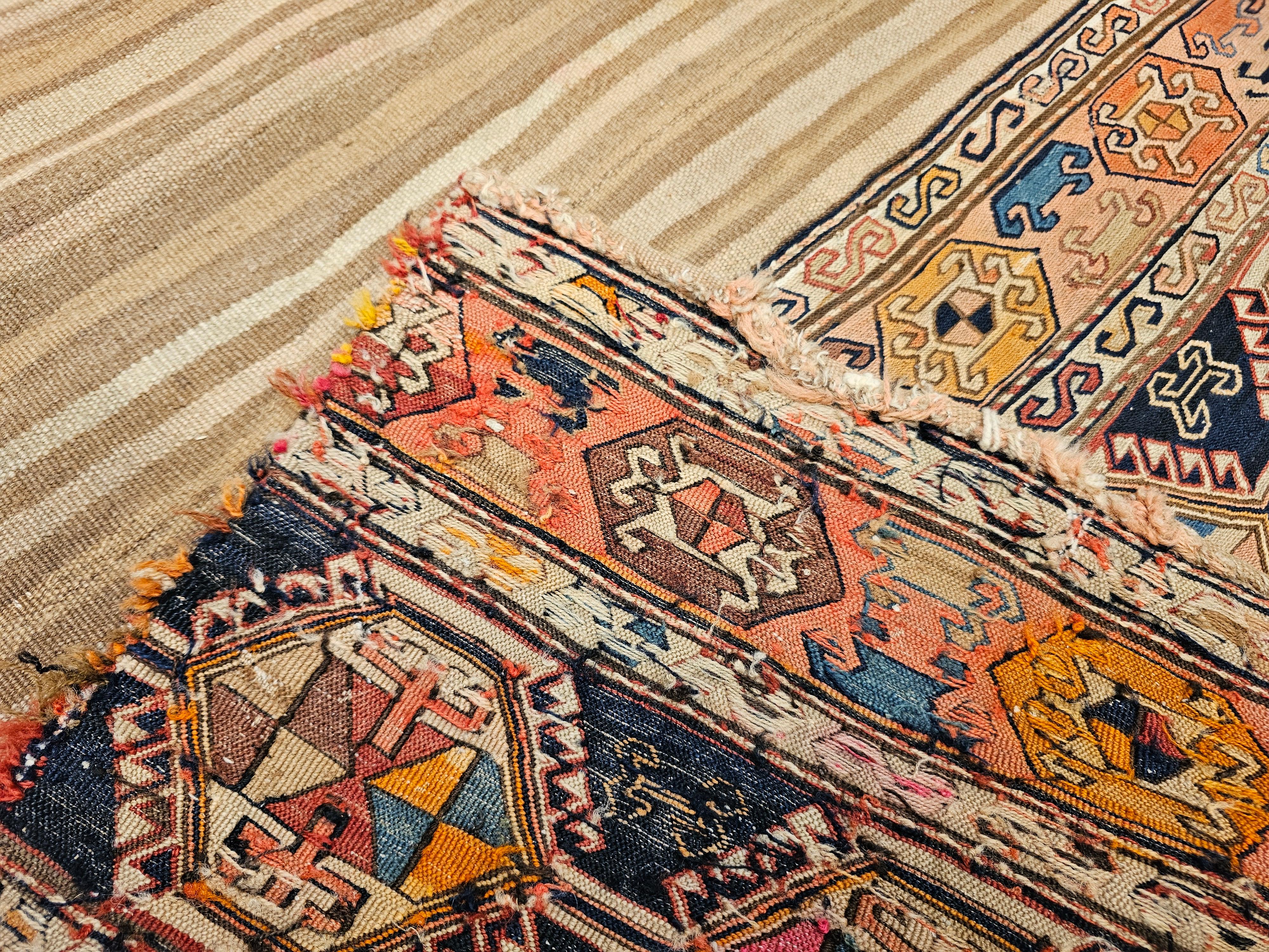 Persische Shahsavan Soumak Mafrash Stammes-Kargo-Taschentafel aus dem 19. Jahrhundert im Angebot 7