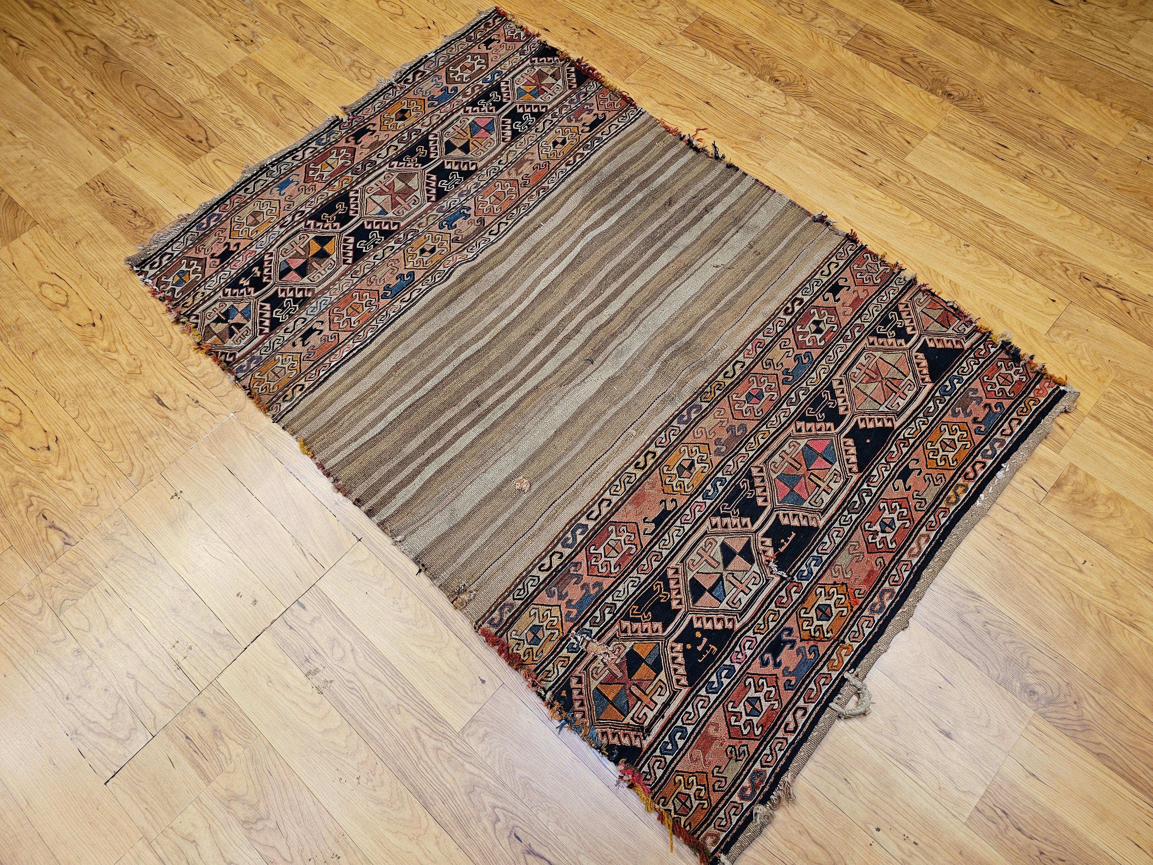 Persische Shahsavan Soumak Mafrash Stammes-Kargo-Taschentafel aus dem 19. Jahrhundert im Angebot 8
