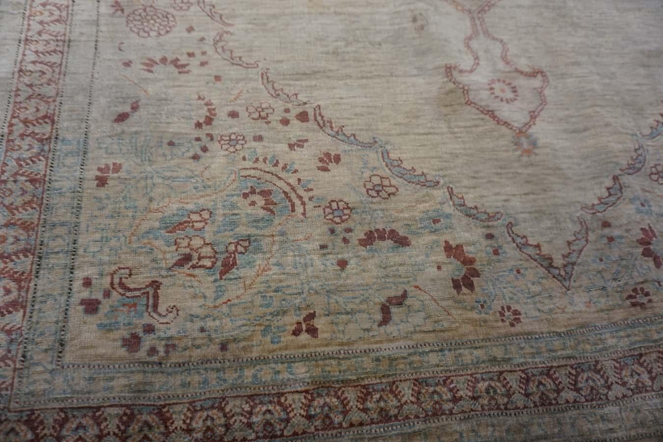 19th Century Persian Silk Tabriz Carpet  19th Century Persian Silk Tabriz Carpet For Sale 6