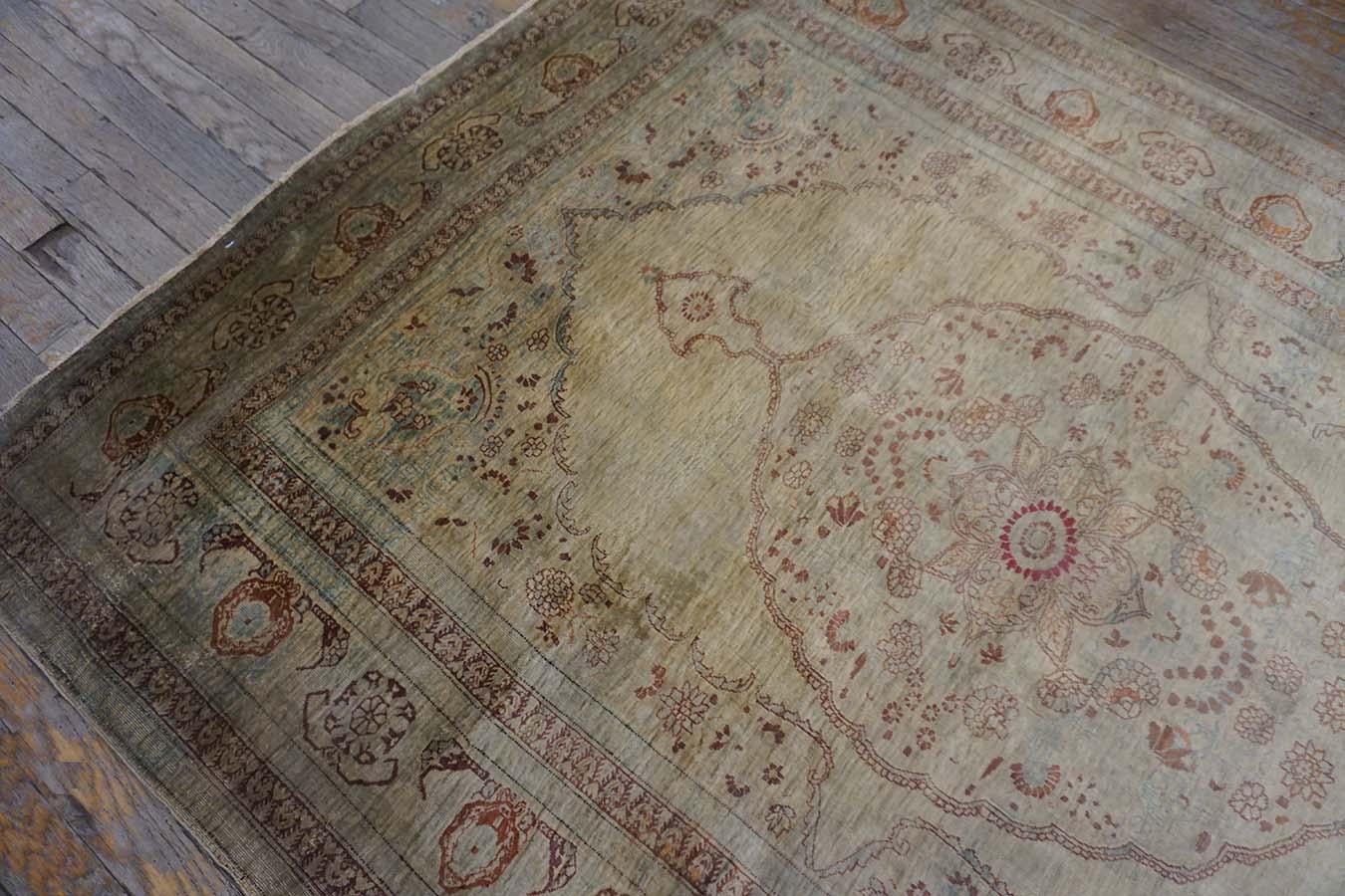 19th Century Persian Silk Tabriz Carpet  19th Century Persian Silk Tabriz Carpet For Sale 9