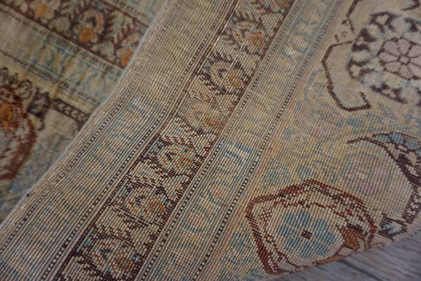 Tapis persan en soie de Tabriz du XIXe siècle  Tapis persan en soie de Tabriz du XIXe siècle en vente 12
