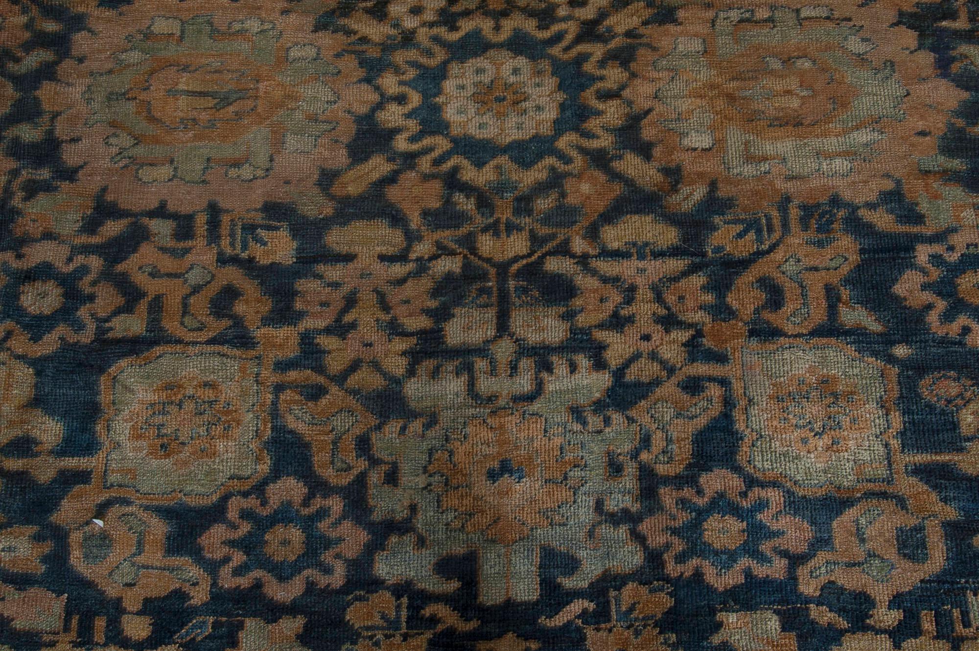 Hand-Knotted 19th Century Persian Sultanabad Handmade Wool Rug For Sale
