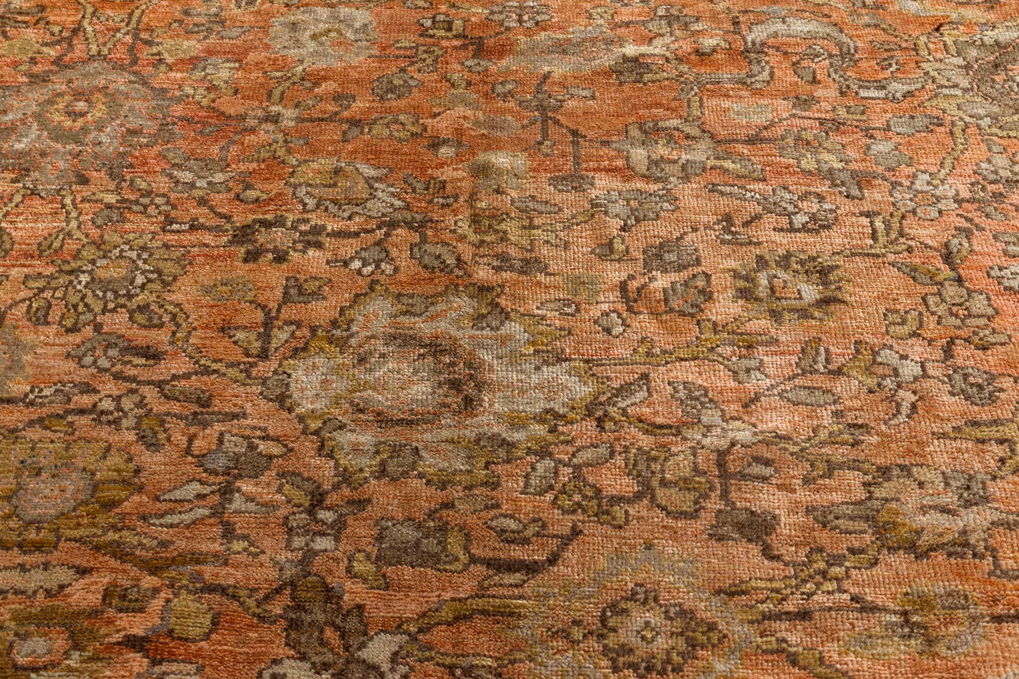 Noué à la main Tapis persan Sultanabad Doris Leslie Blau du 19ème siècle ajusté en vente