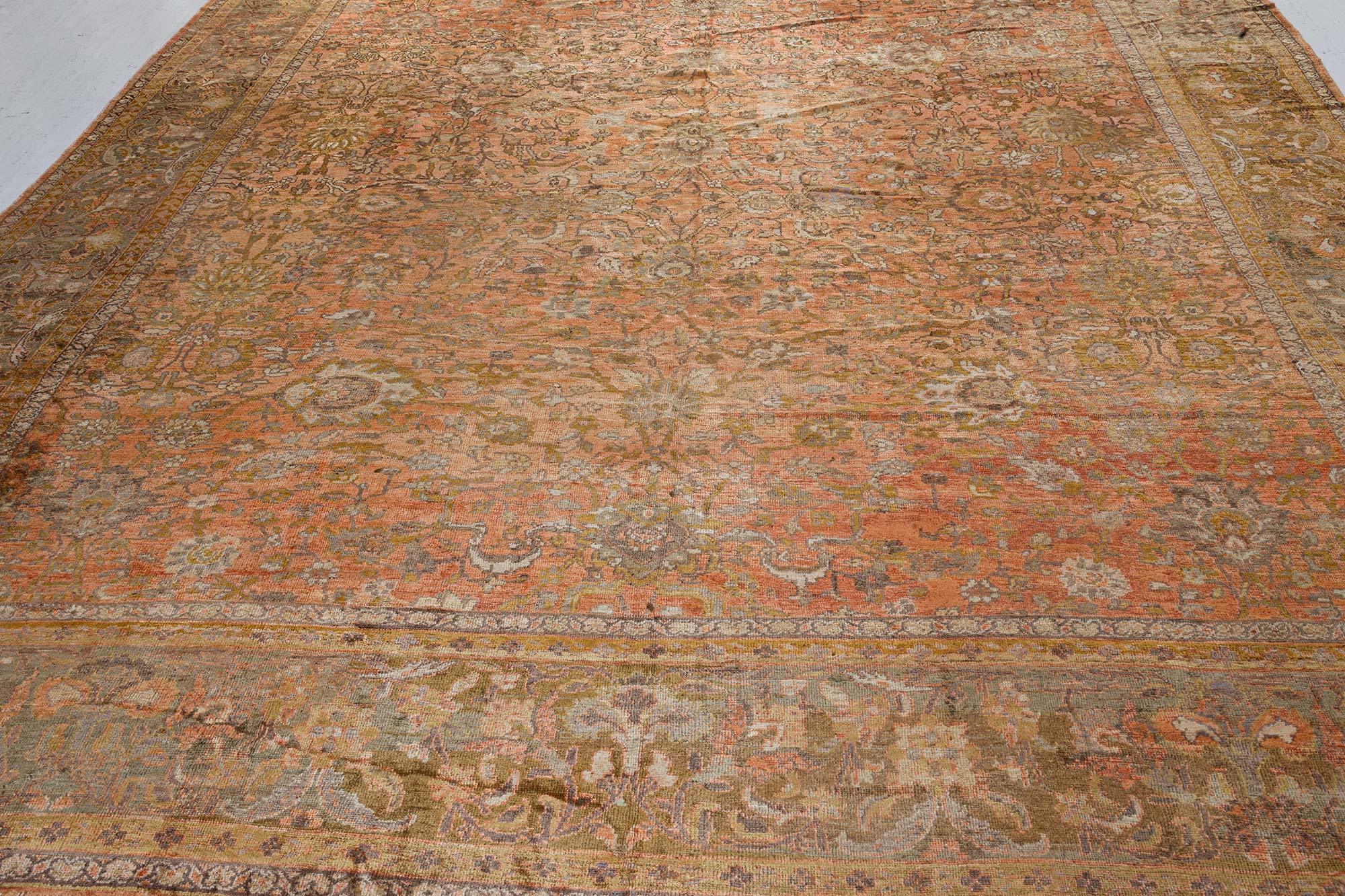 Tapis persan Sultanabad Doris Leslie Blau du 19ème siècle ajusté Bon état - En vente à New York, NY