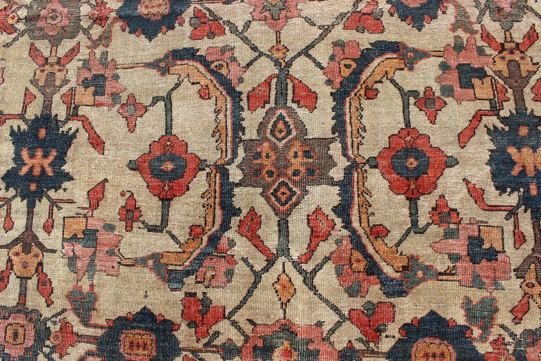 19th Century Persian Sultanabad Rug with All-Over Pattern in Ivory Background For Sale 4
