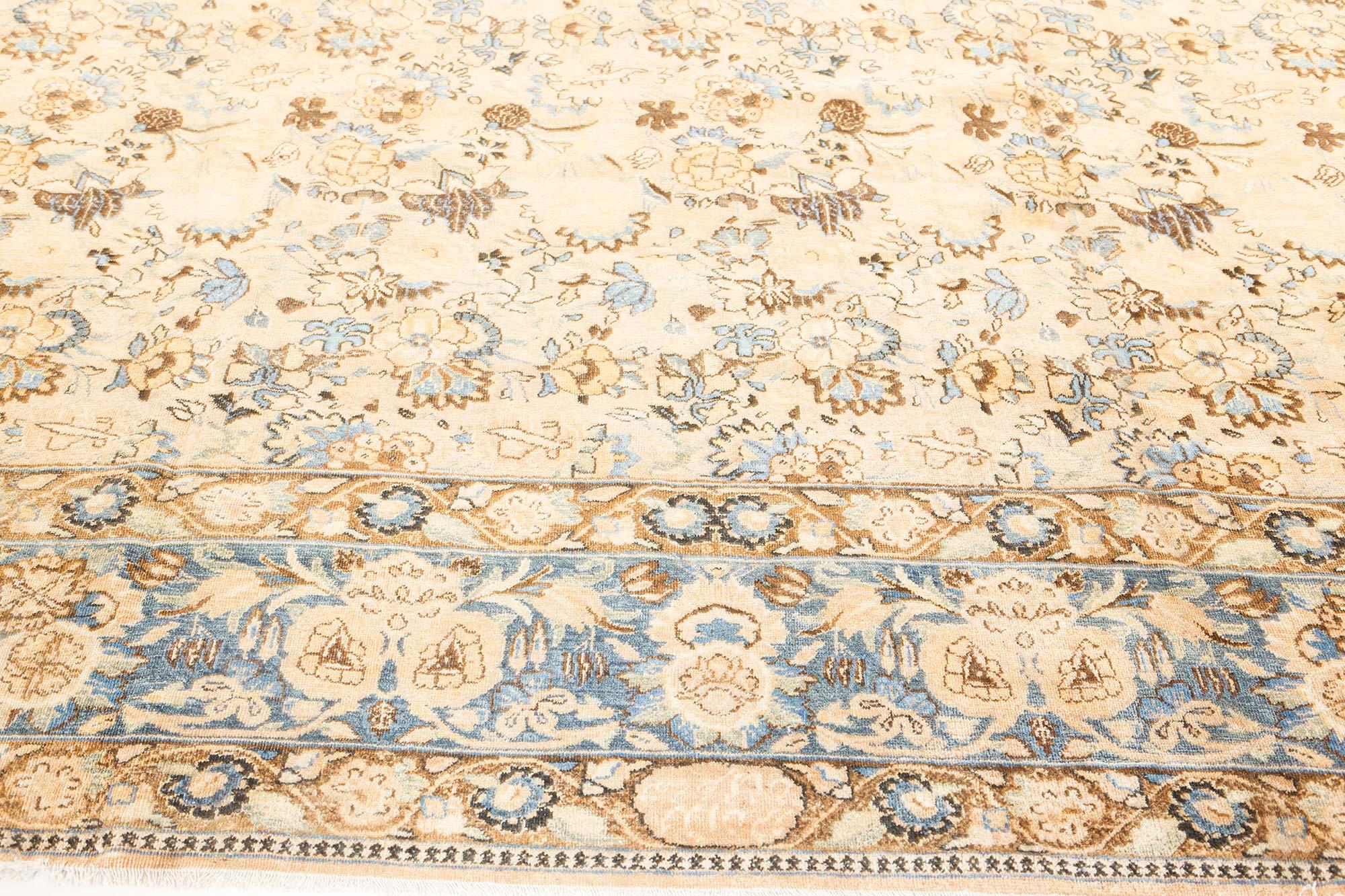 Noué à la main Tapis persan de Tabriz du 19ème siècle fait à la main Doris Leslie Blau en vente