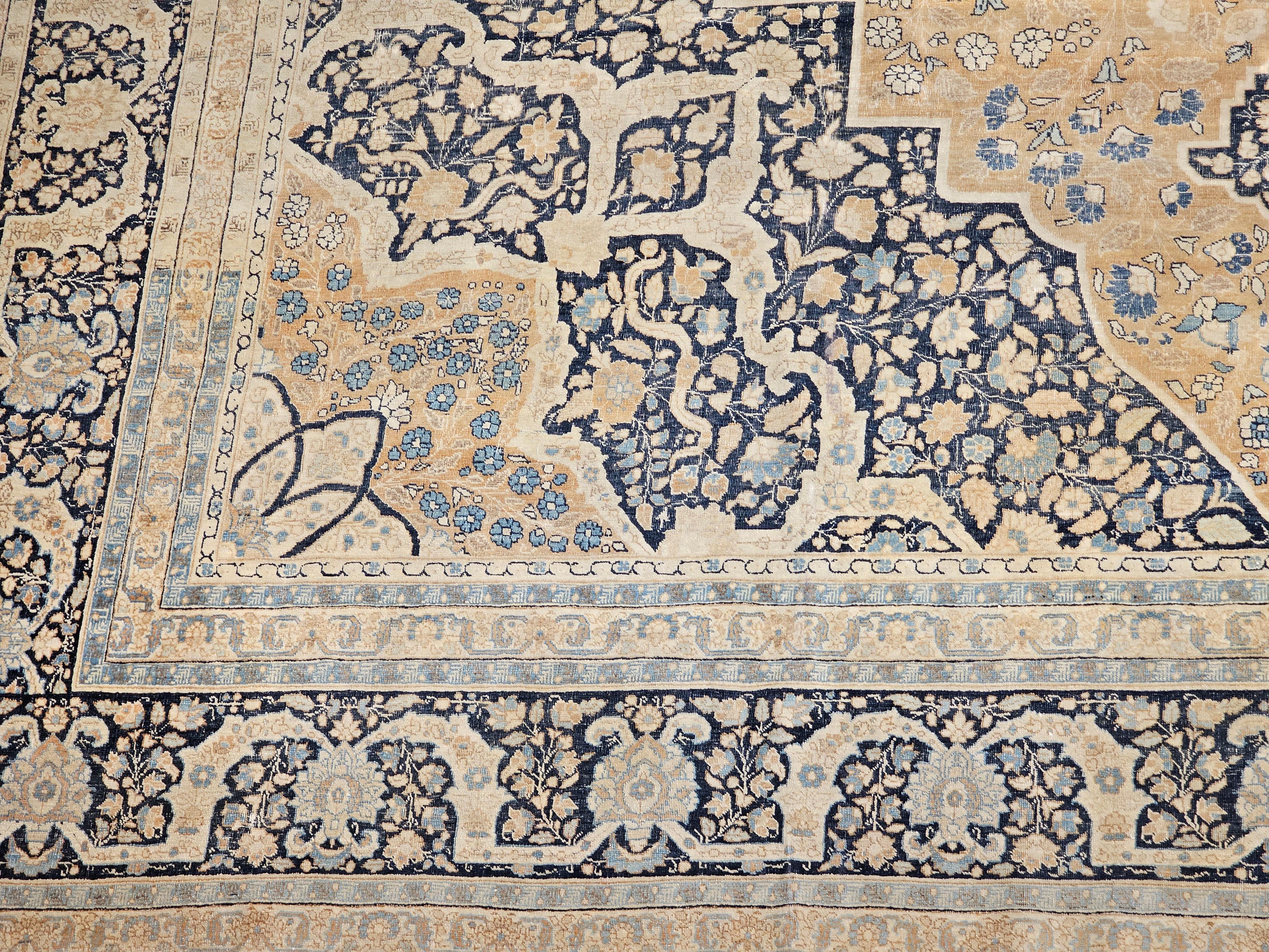 19th Century Persian Tabriz Haji Jalili Carpet in Navy, tan, Pale Red, Baby Blue For Sale 5
