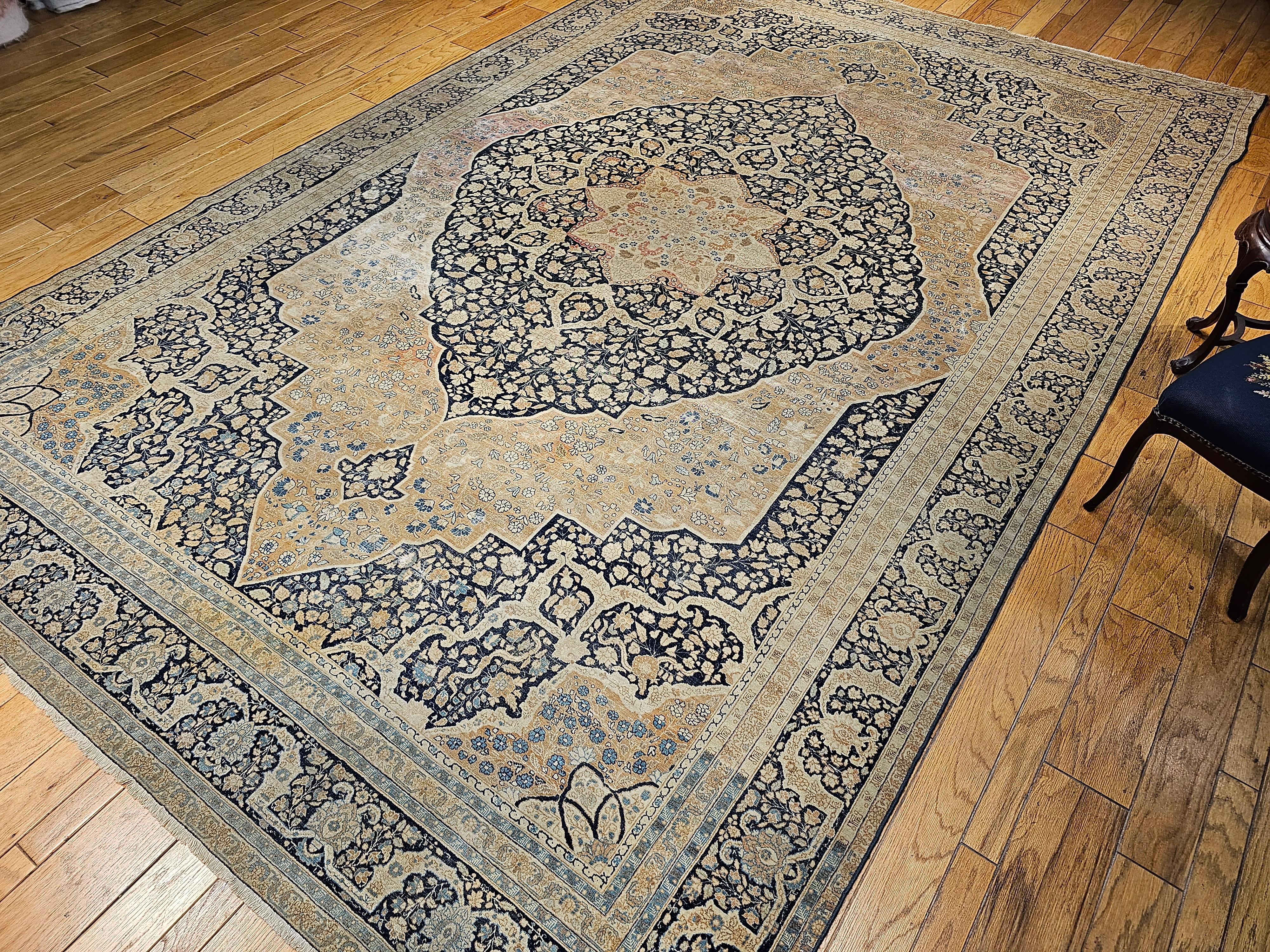 19th Century Persian Tabriz Haji Jalili Carpet in Navy, tan, Pale Red, Baby Blue For Sale 11