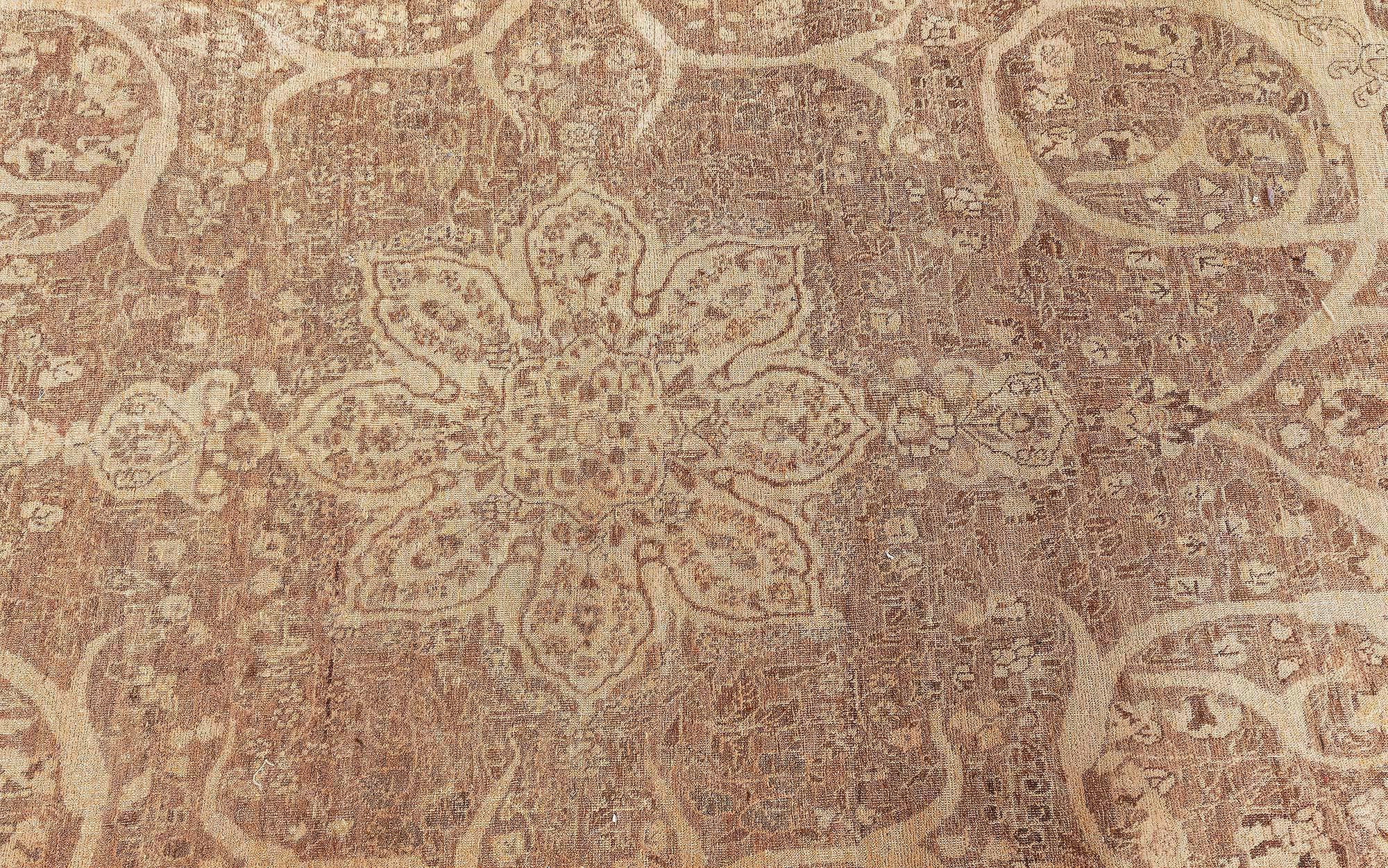 Tissé à la main Tapis persan de Tabriz du 19ème siècle fait à la main en vente
