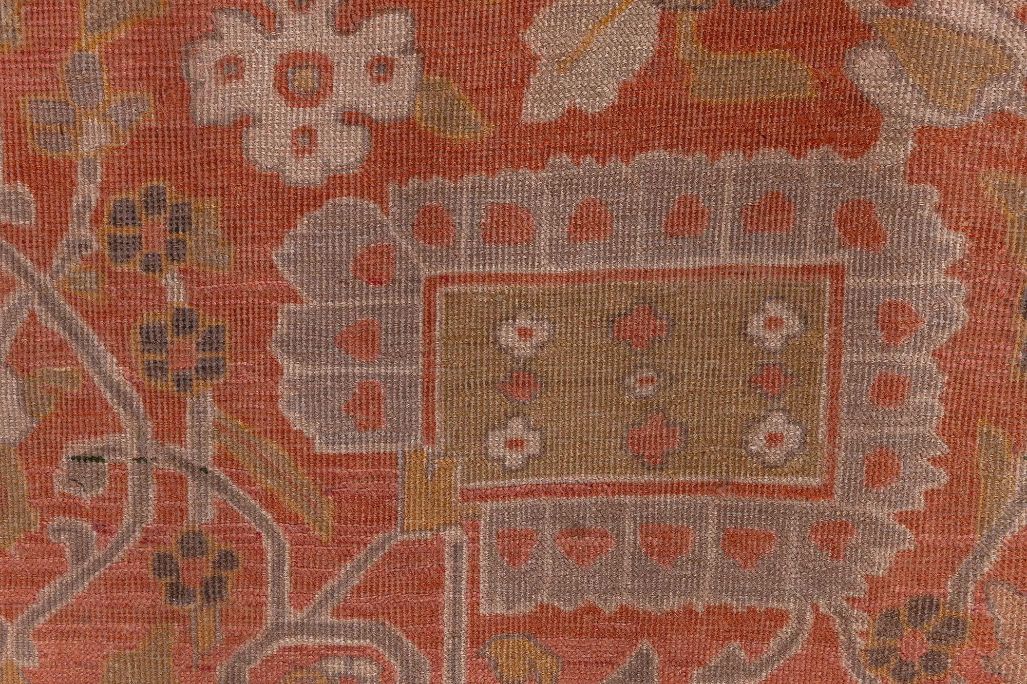 XIXe siècle Tapis persan de Tabriz du 19ème siècle fait à la main Doris Leslie Blau en vente