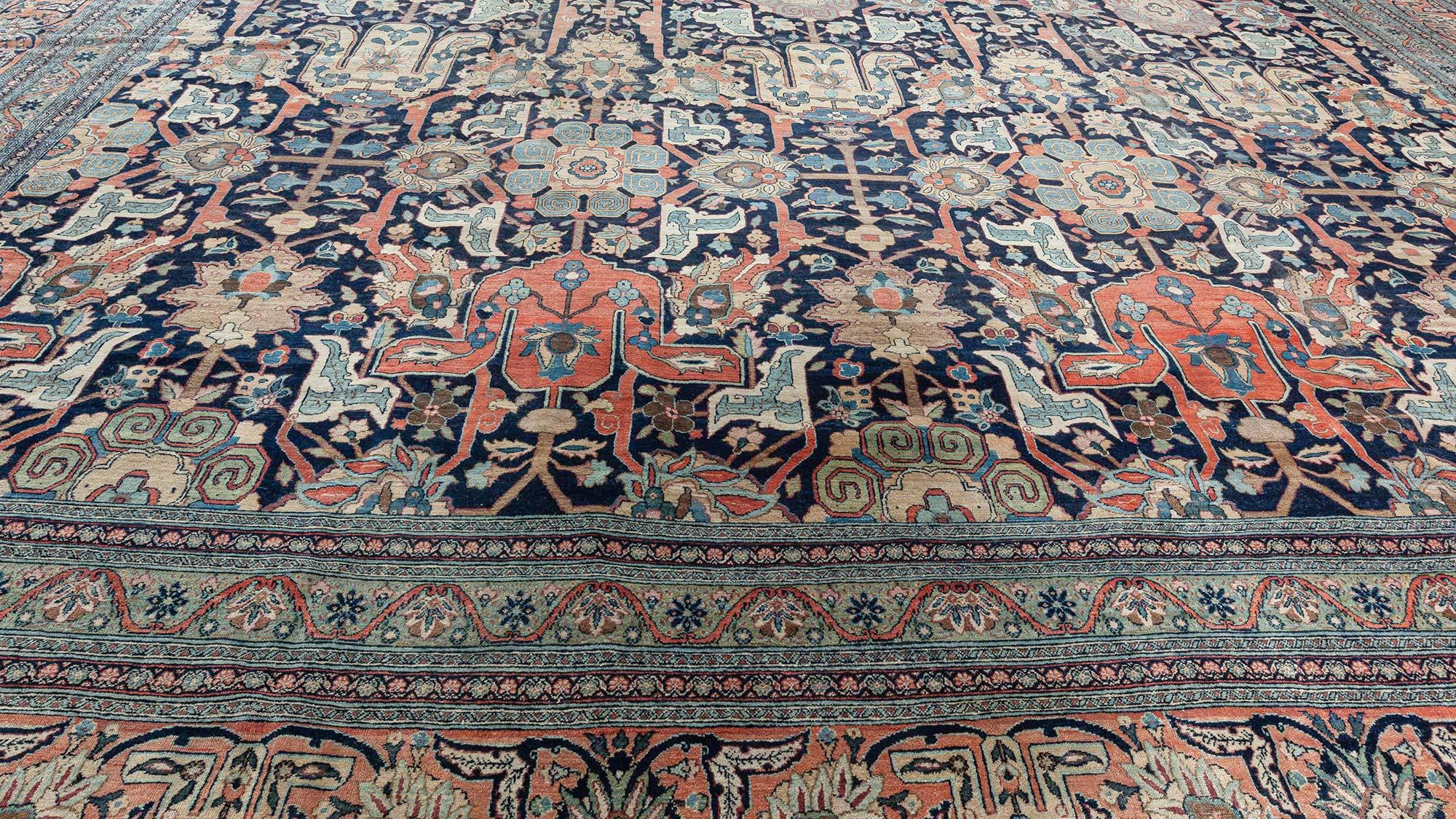 19th century Persian Tabriz wool rug
Size: 14'10