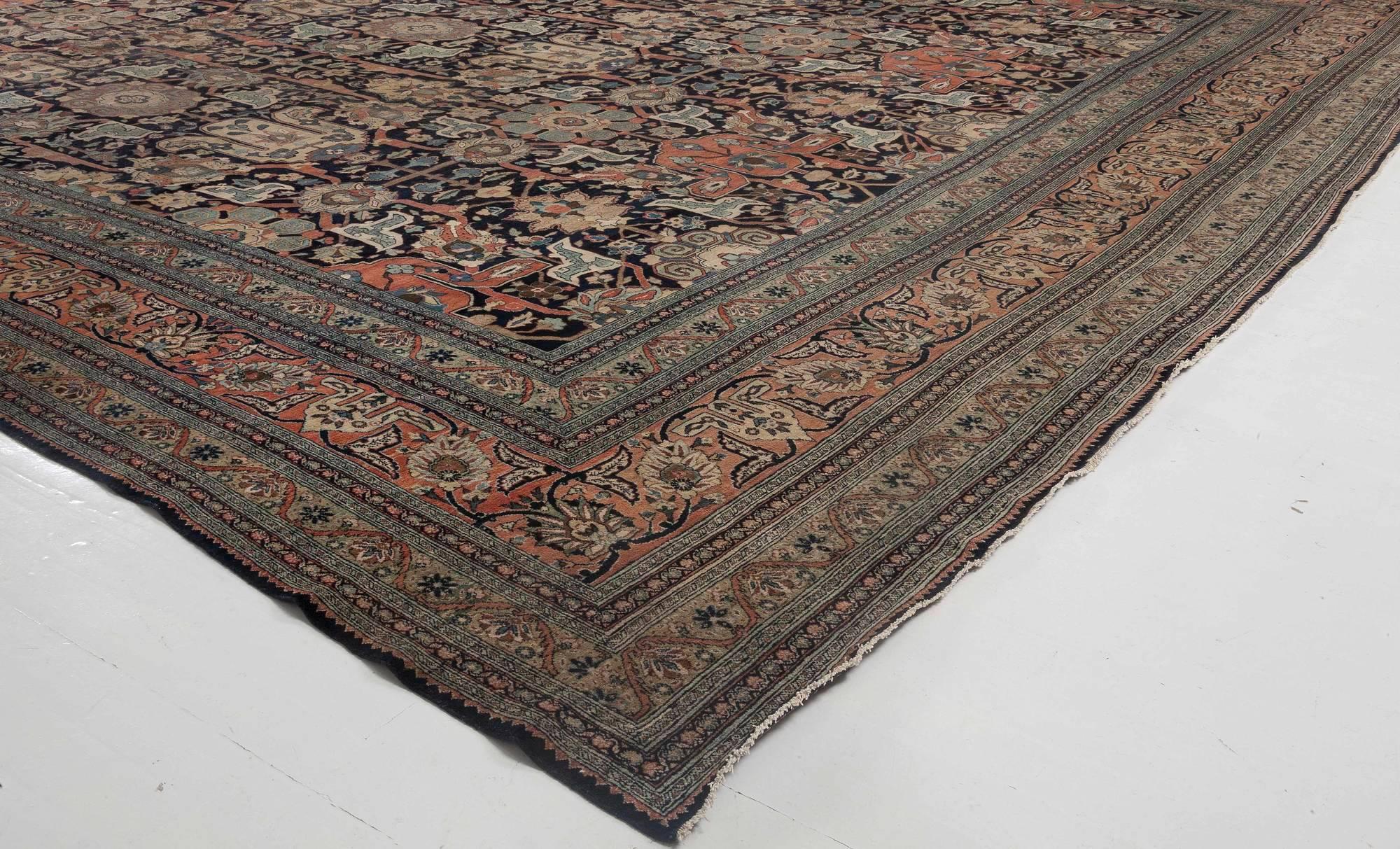 19th Century Persian Tabriz Handwoven Wool Rug For Sale 6