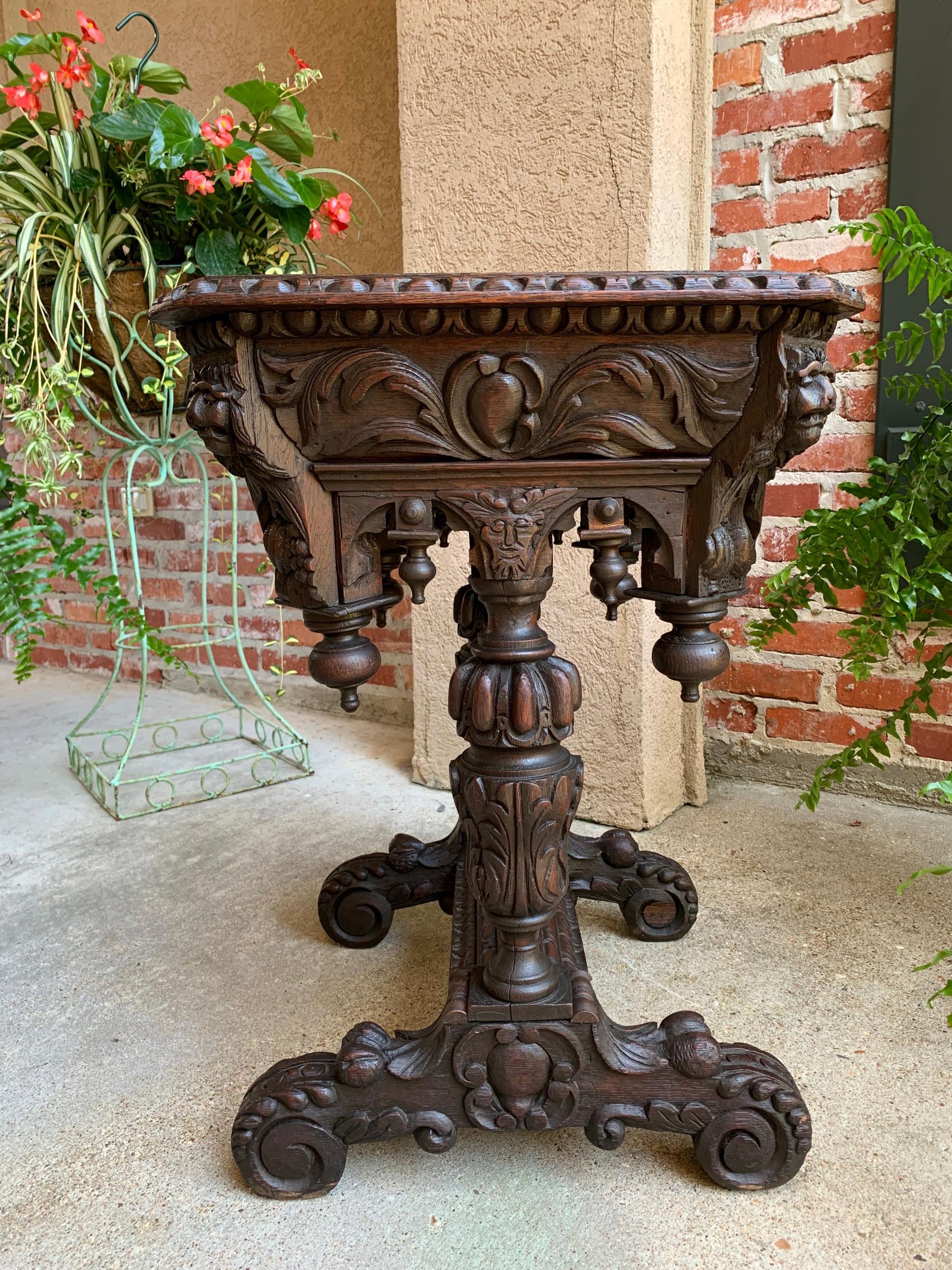 19th Century Petite French Carved Oak Sofa Side Table Renaissance Black Forest In Good Condition In Shreveport, LA