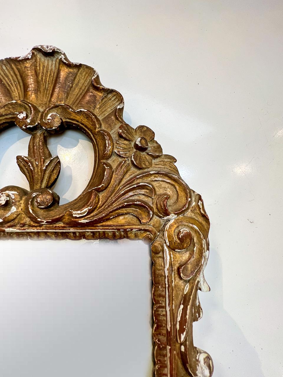 Petite French Louis XV Giltwood Mirror, 19th Century 1