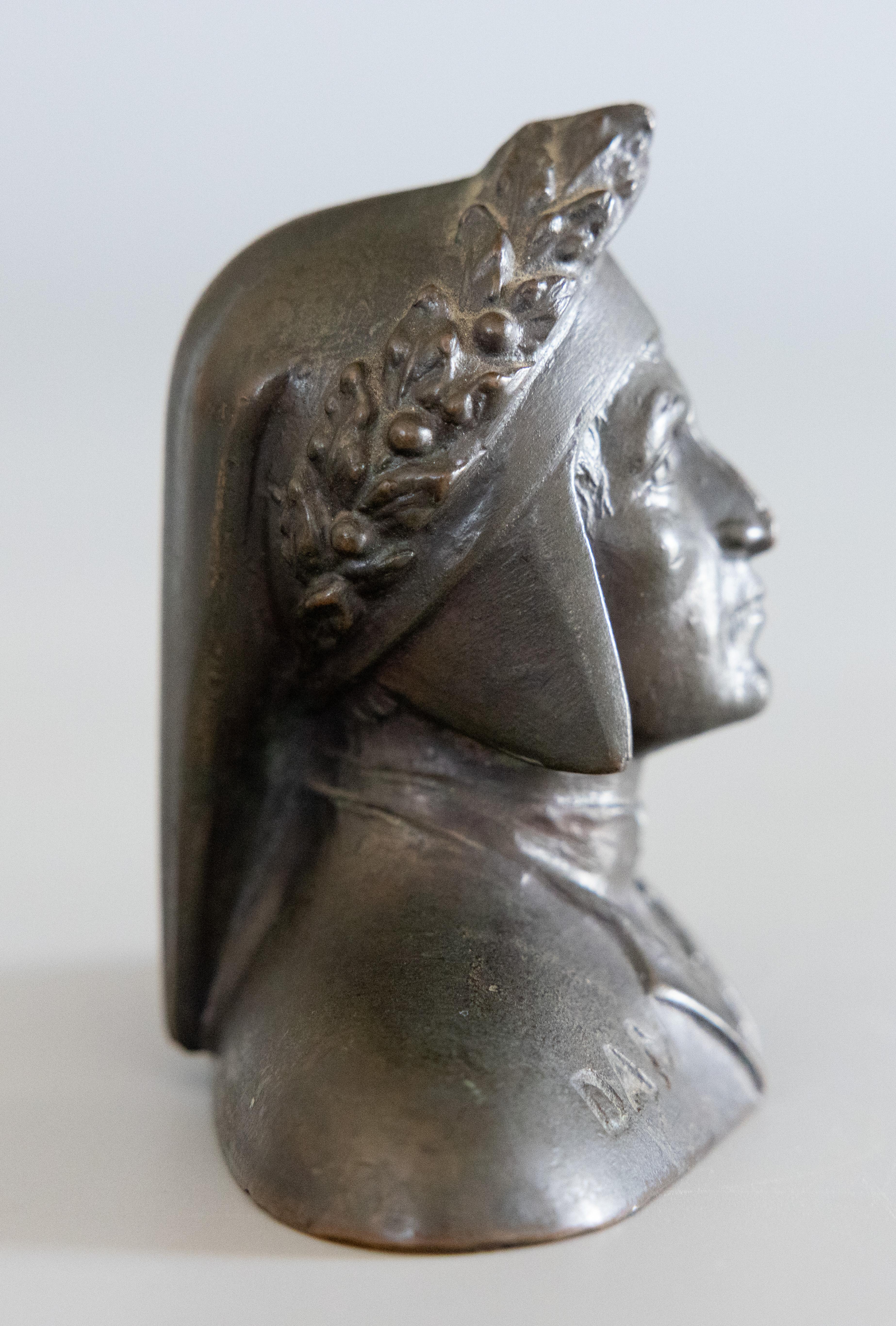 Cast 19th Century Petite Italian Grand Tour Souvenir Bronze Bust of Dante Alighieri For Sale
