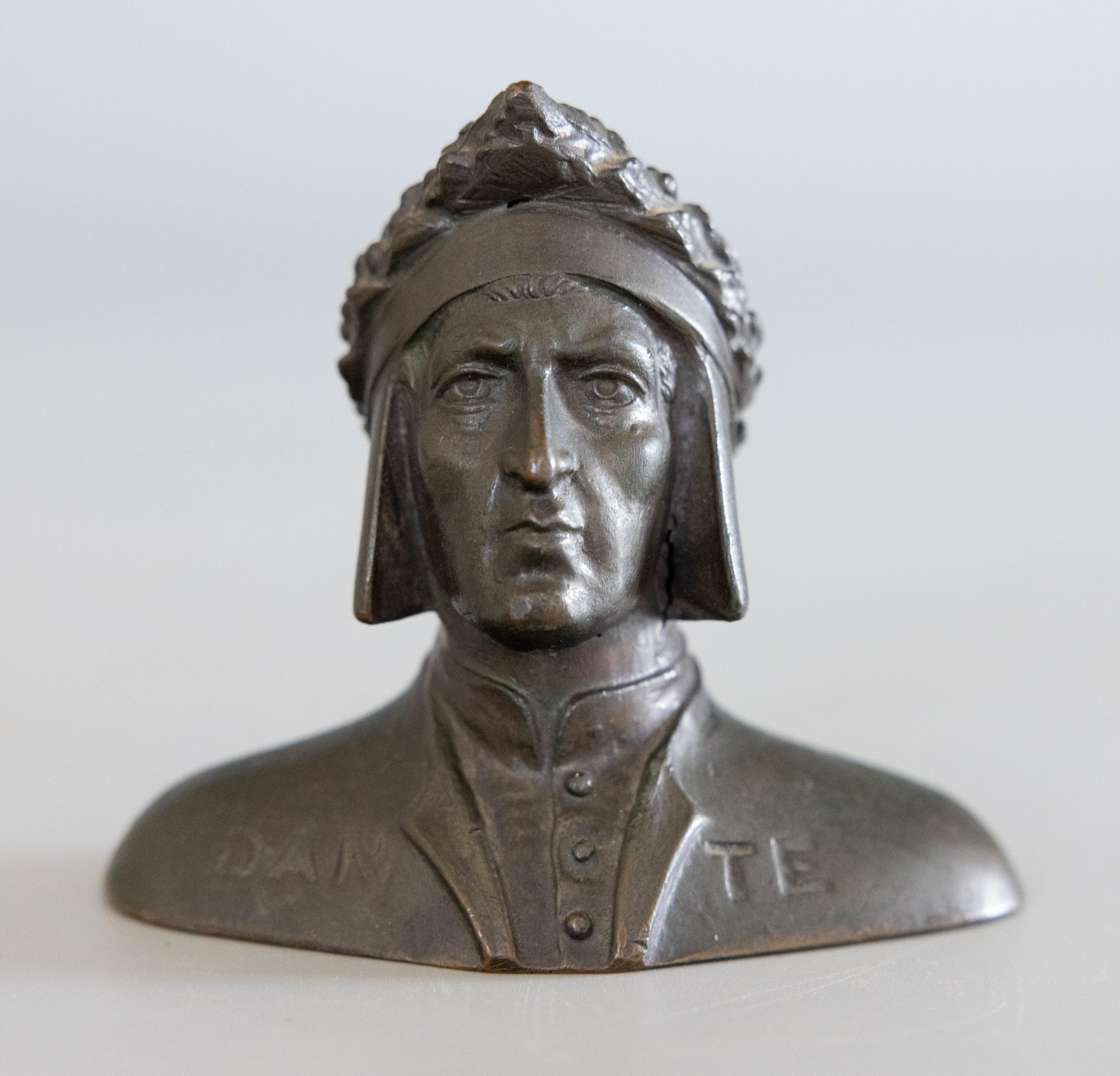 19th Century Petite Italian Grand Tour Souvenir Bronze Bust of Dante Alighieri For Sale 3