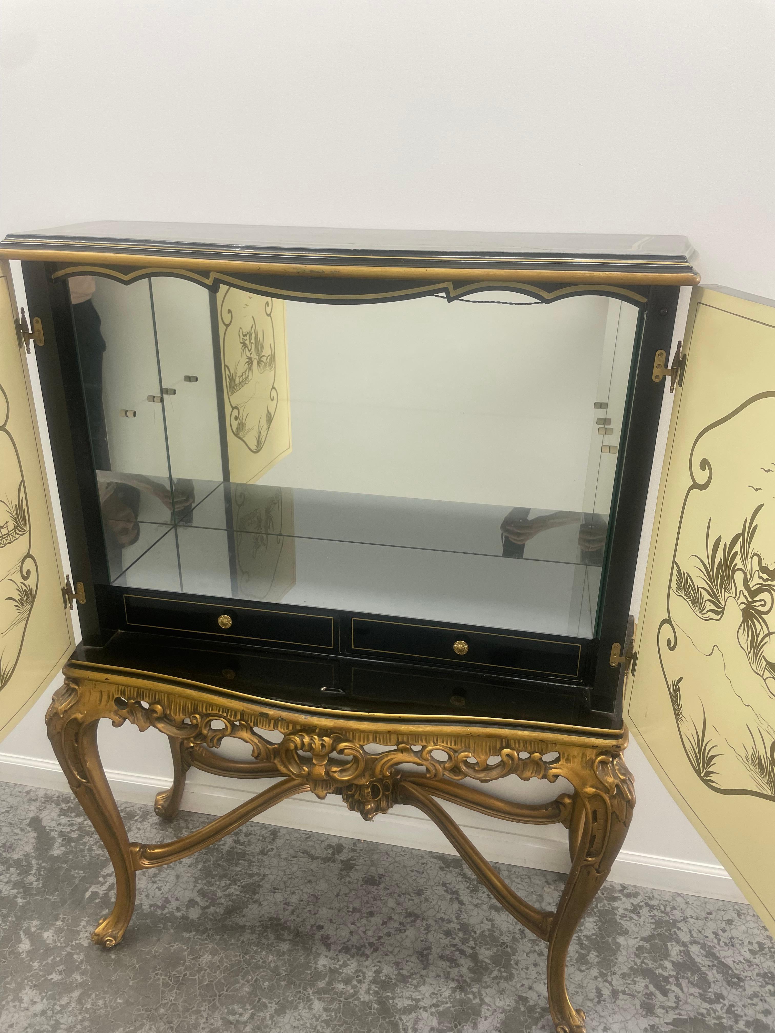 19th Century Petite Rococo Style Asian Dry Bar Chinoiserie Hand Painted In Good Condition For Sale In Cookeville, TN