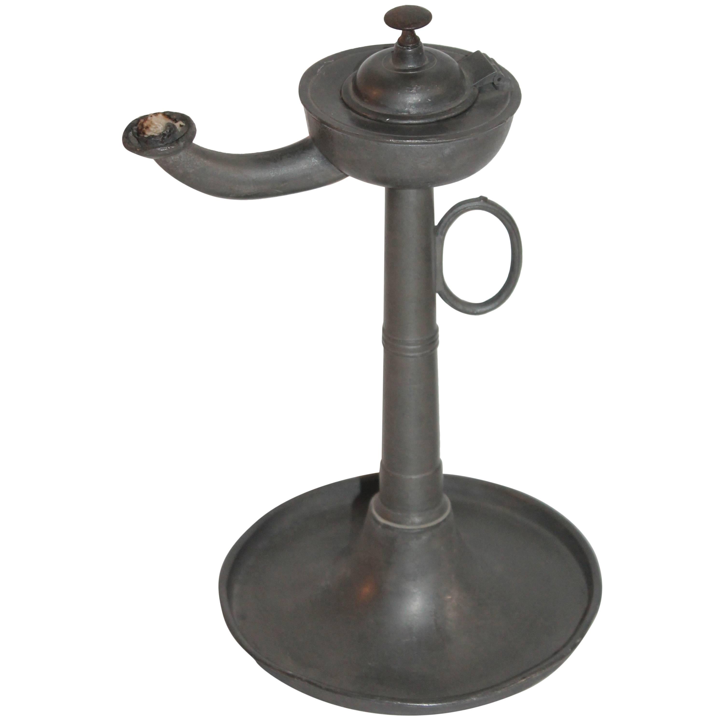 Lampada Betty in peltro a forma di tromba del XIX secolo in vendita