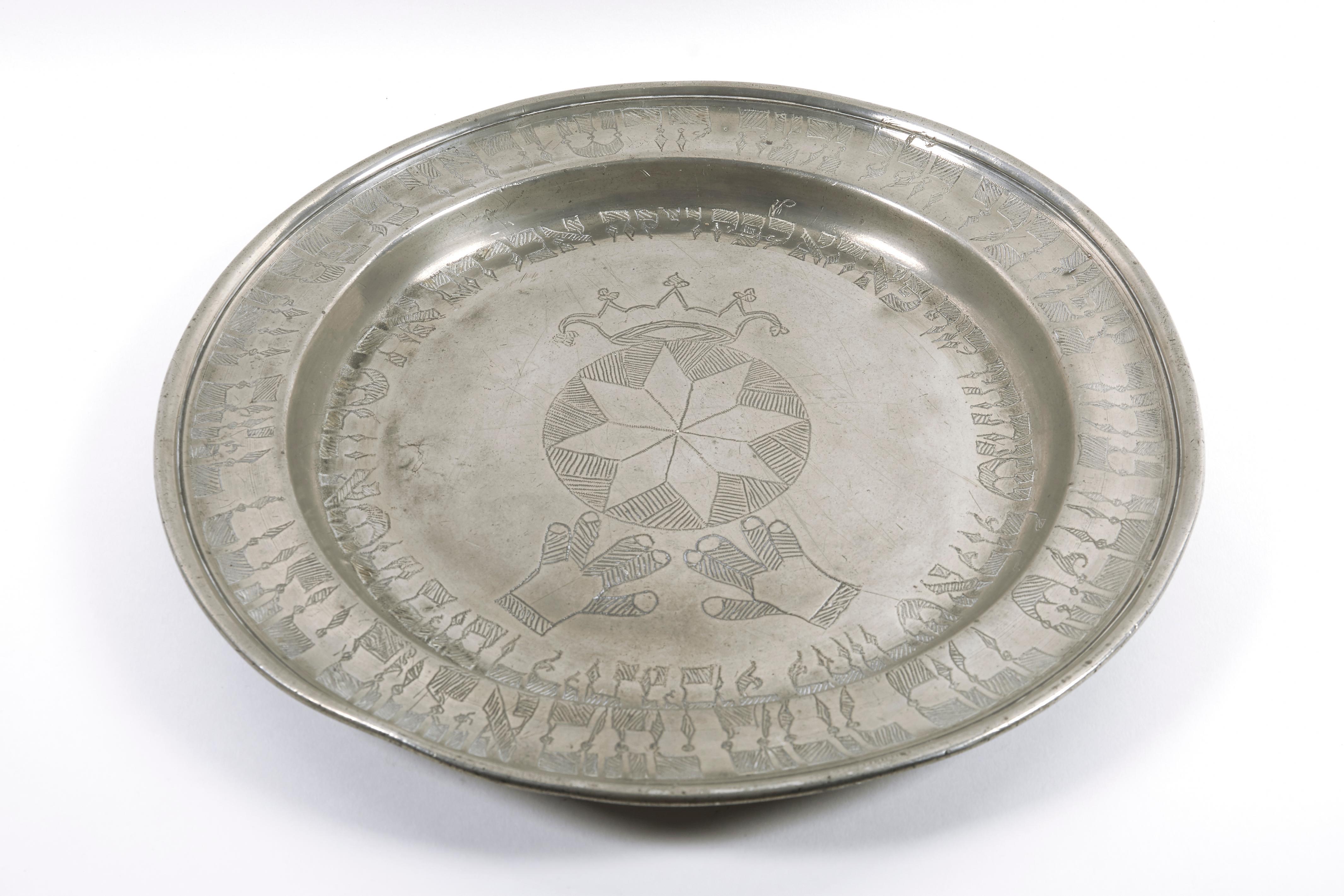 Early 19th Century 19th Century German Pewter Passover Plate For Sale