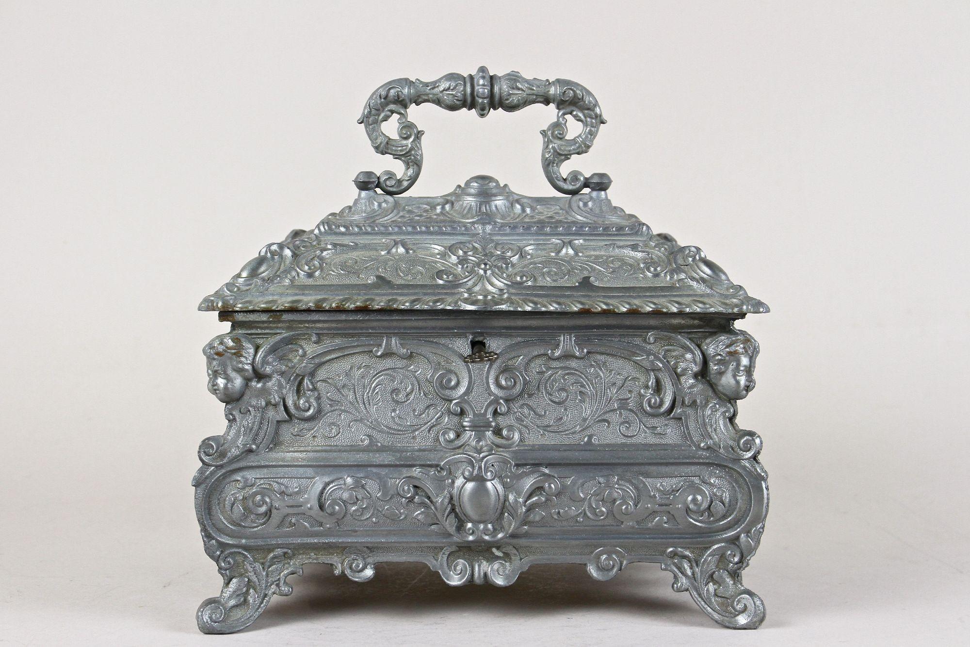 Austrian 19th Century, Pewter Jewelry Box with Lockable Lid, Austria, circa 1880