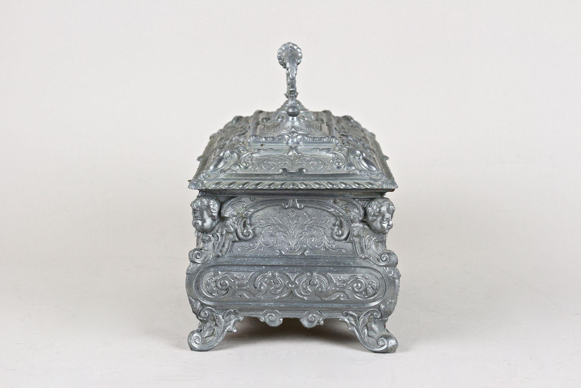 19th Century, Pewter Jewelry Box with Lockable Lid, Austria, circa 1880 1