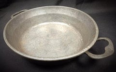 19th Century Pewter Plate with Handle – "Les étains de la tour" - 2Y225