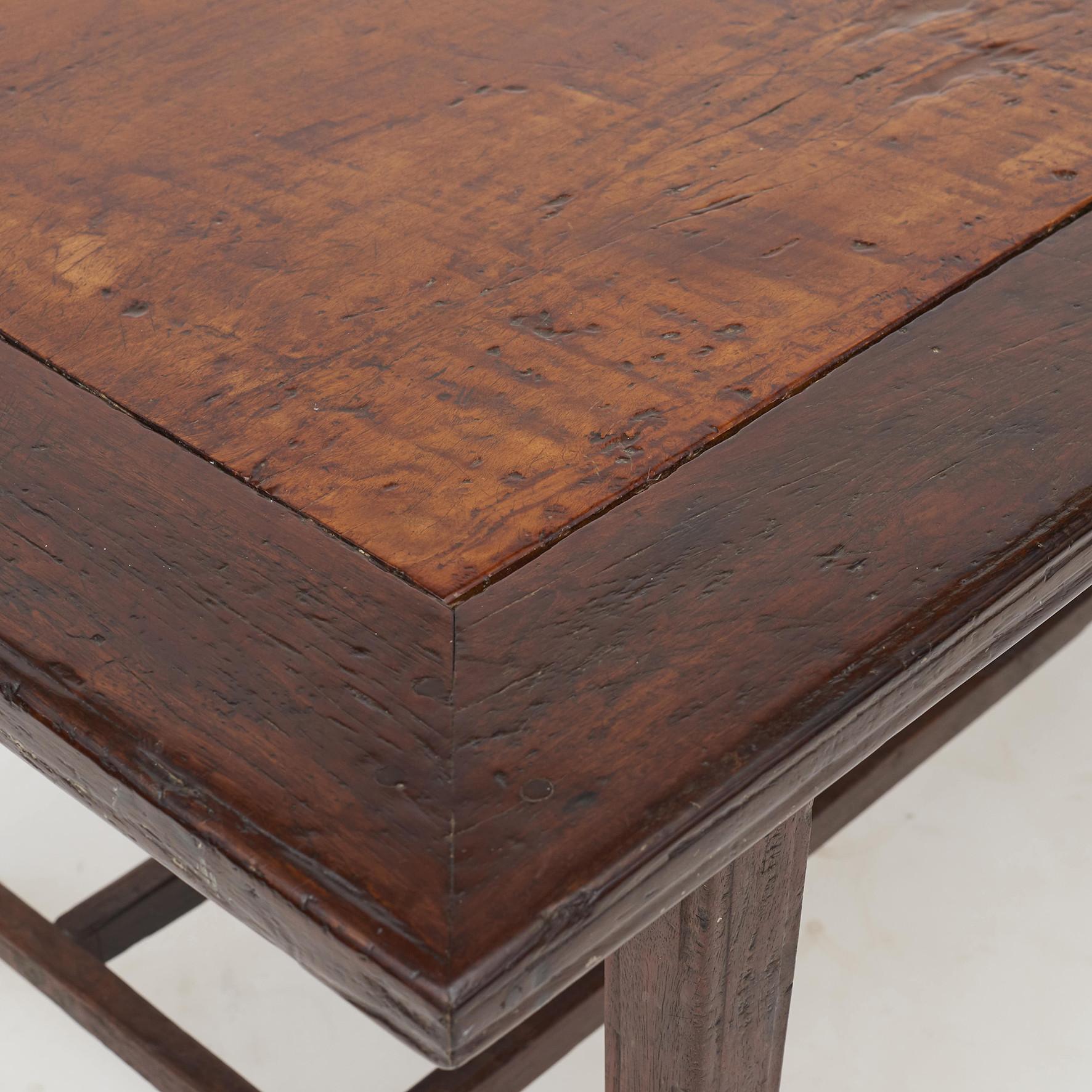 Table à manger longue philippinne du XIXe siècle fabriquée en bois dur tropical Bon état - En vente à Kastrup, DK
