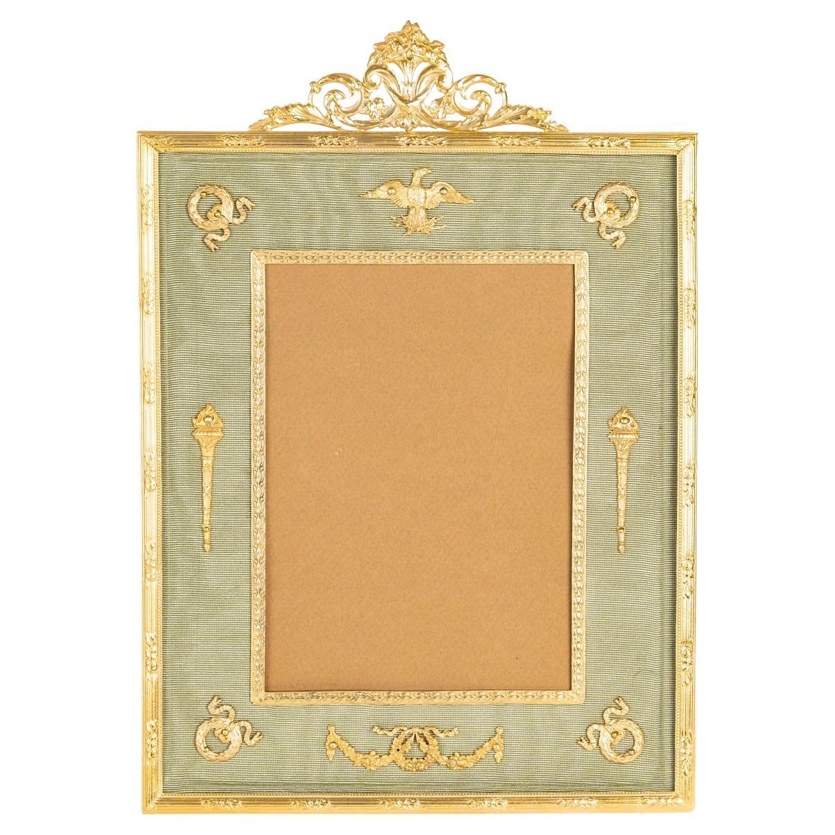 Fotorahmen aus vergoldetem Messing und grünem Stoff, 19. Jahrhundert, Periode Napoleon III.