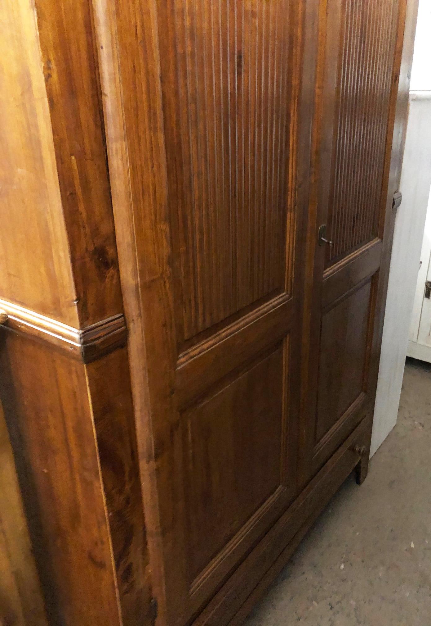 19th Century Piedmontese Poplar Wardrobe, Restored, Wax Polished, from Italy In Good Condition In Buggiano, IT