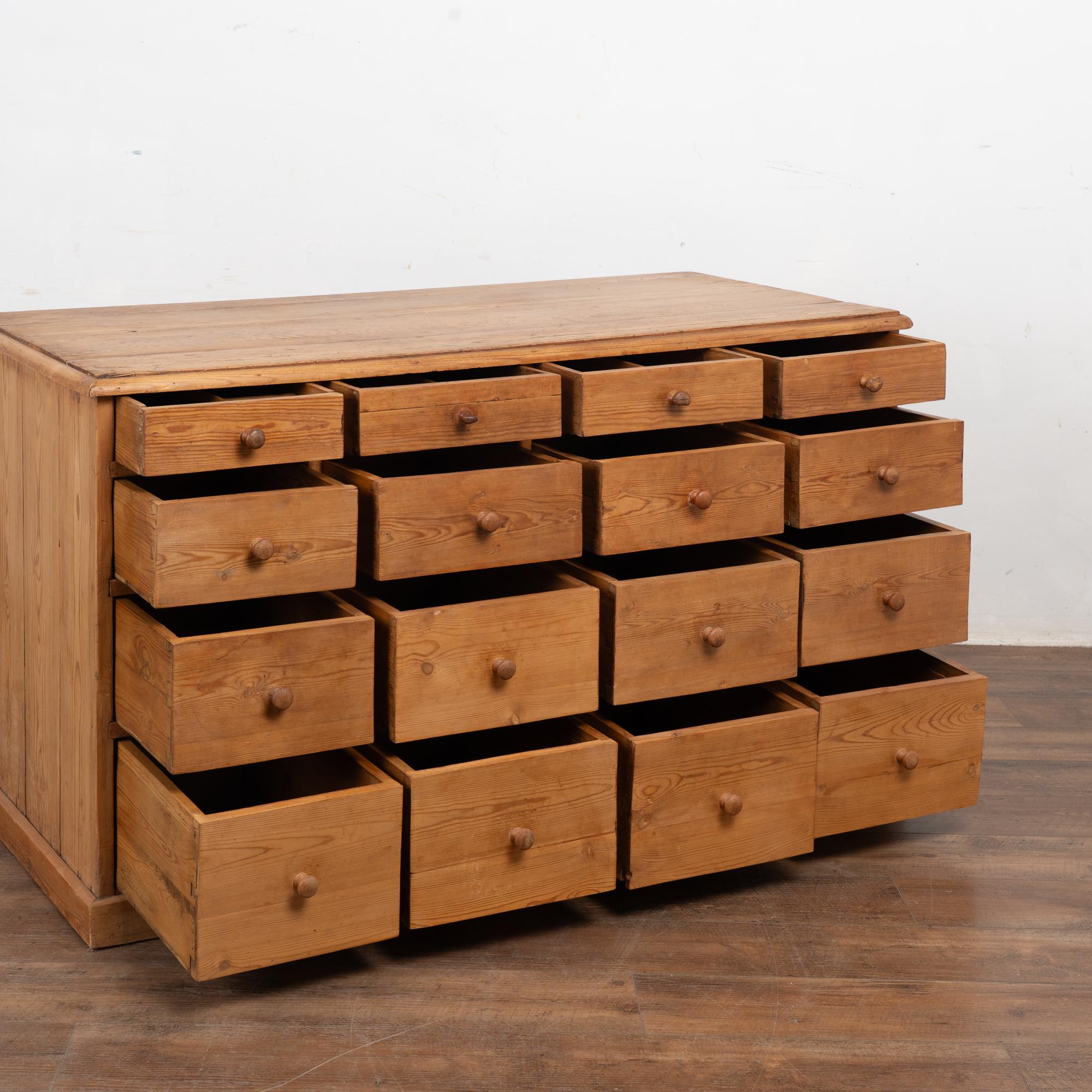 Country Console d'apothicaire en pin du Danemark du XIXe siècle en vente