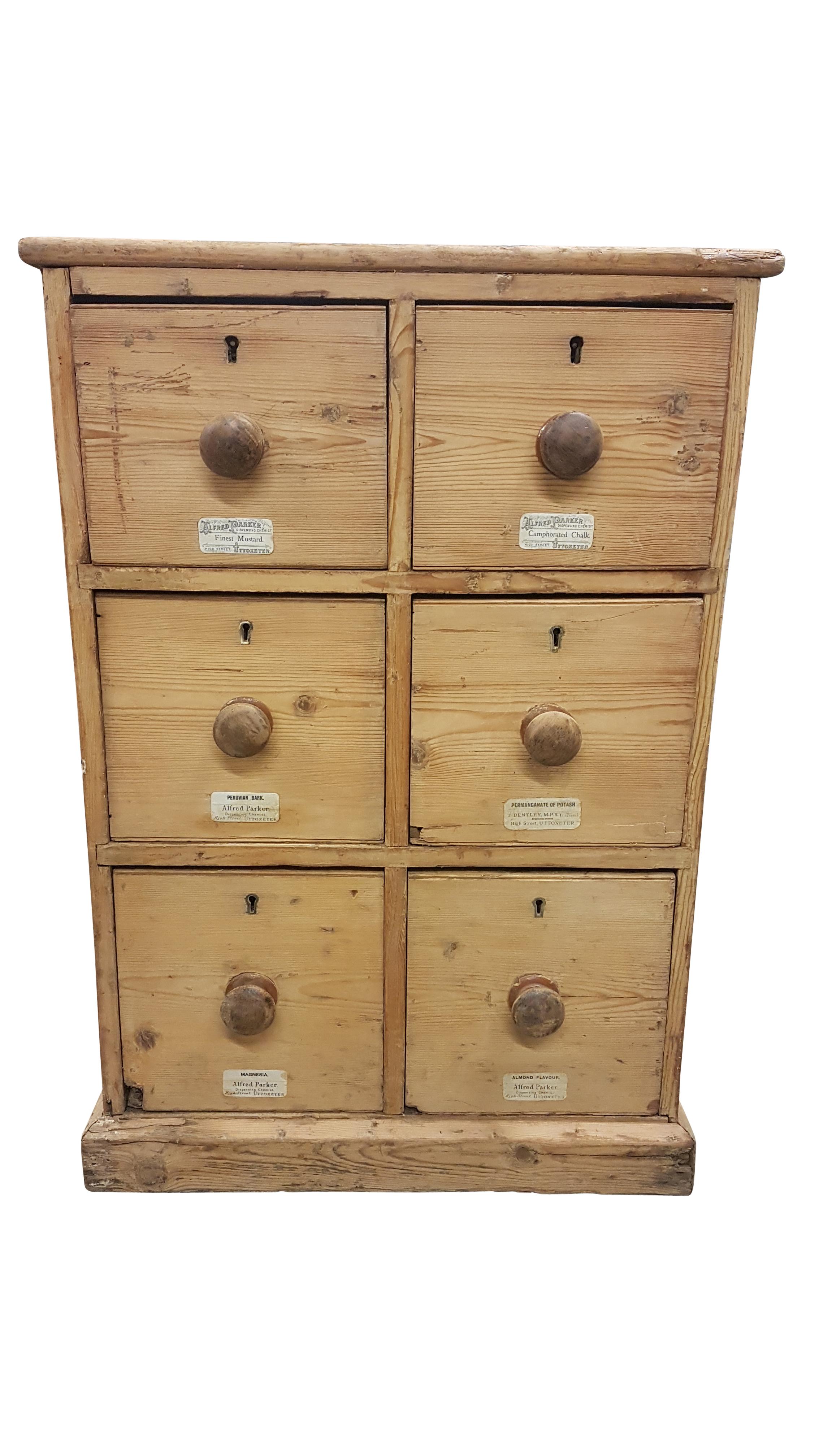 English 19th Century Pine Apothecary Drawers For Sale