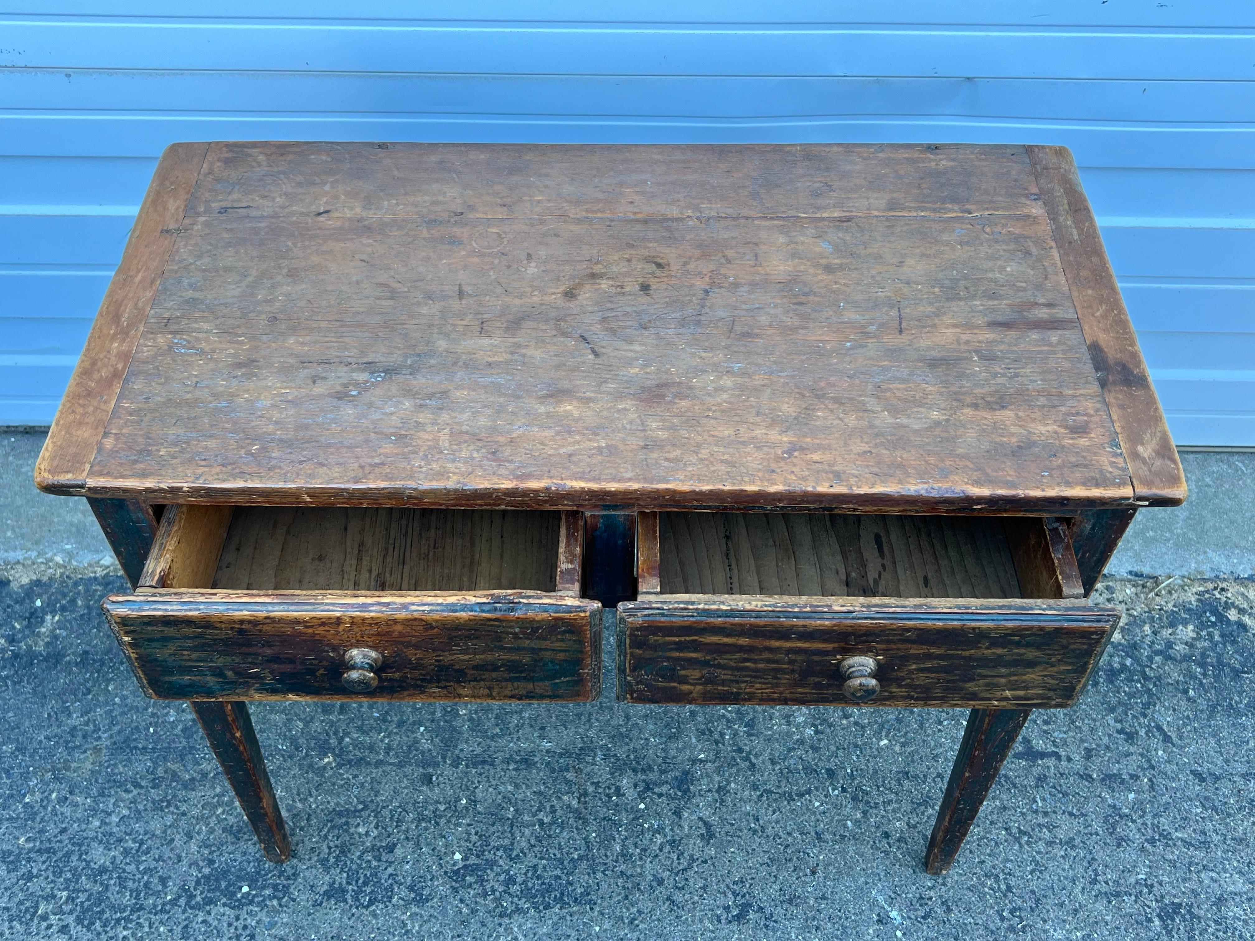 19th Century Pine Console Table In Original Paints In Good Condition For Sale In Nantucket, MA
