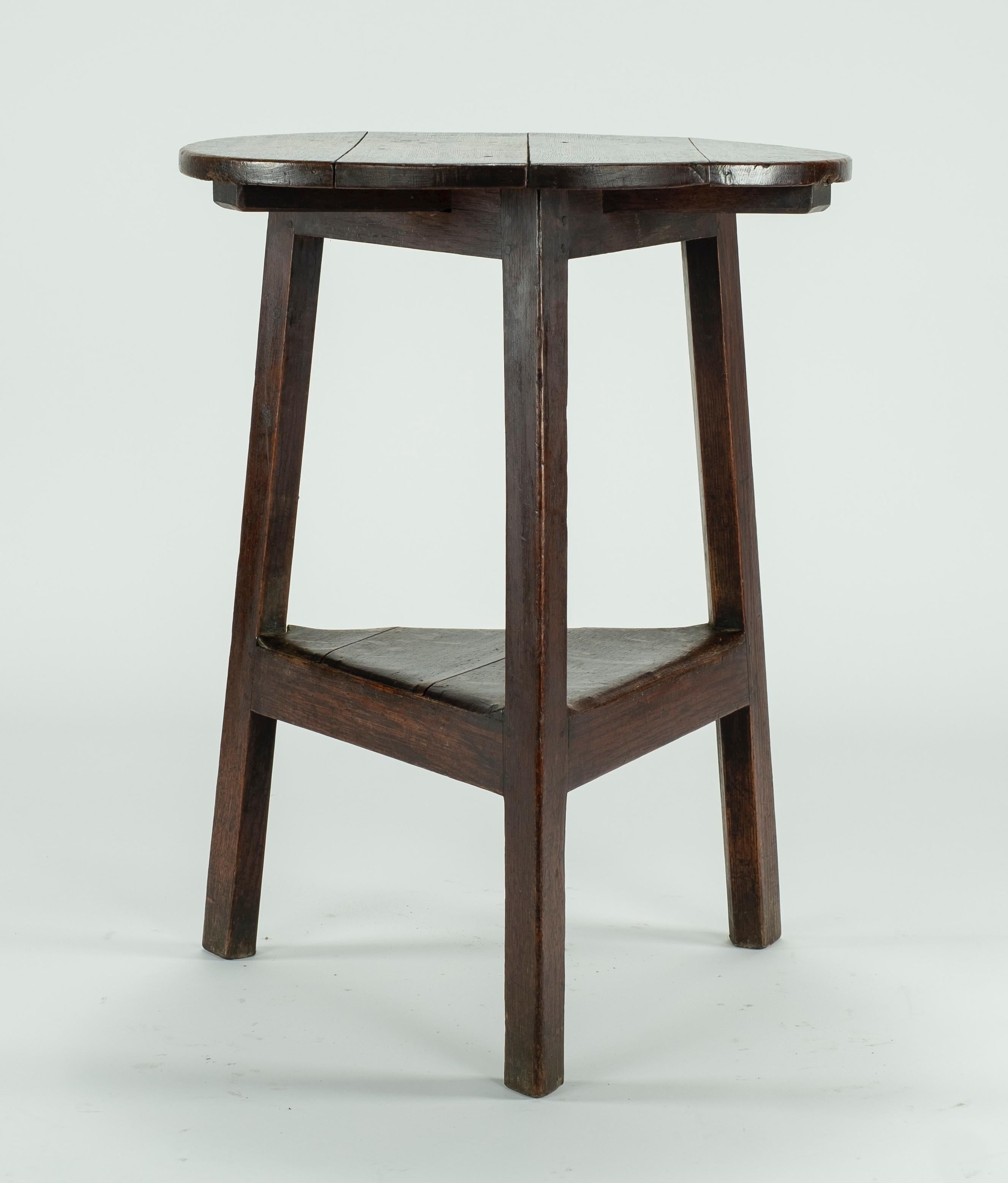 19th Century Pine Cricket Table In Good Condition In Houston, TX