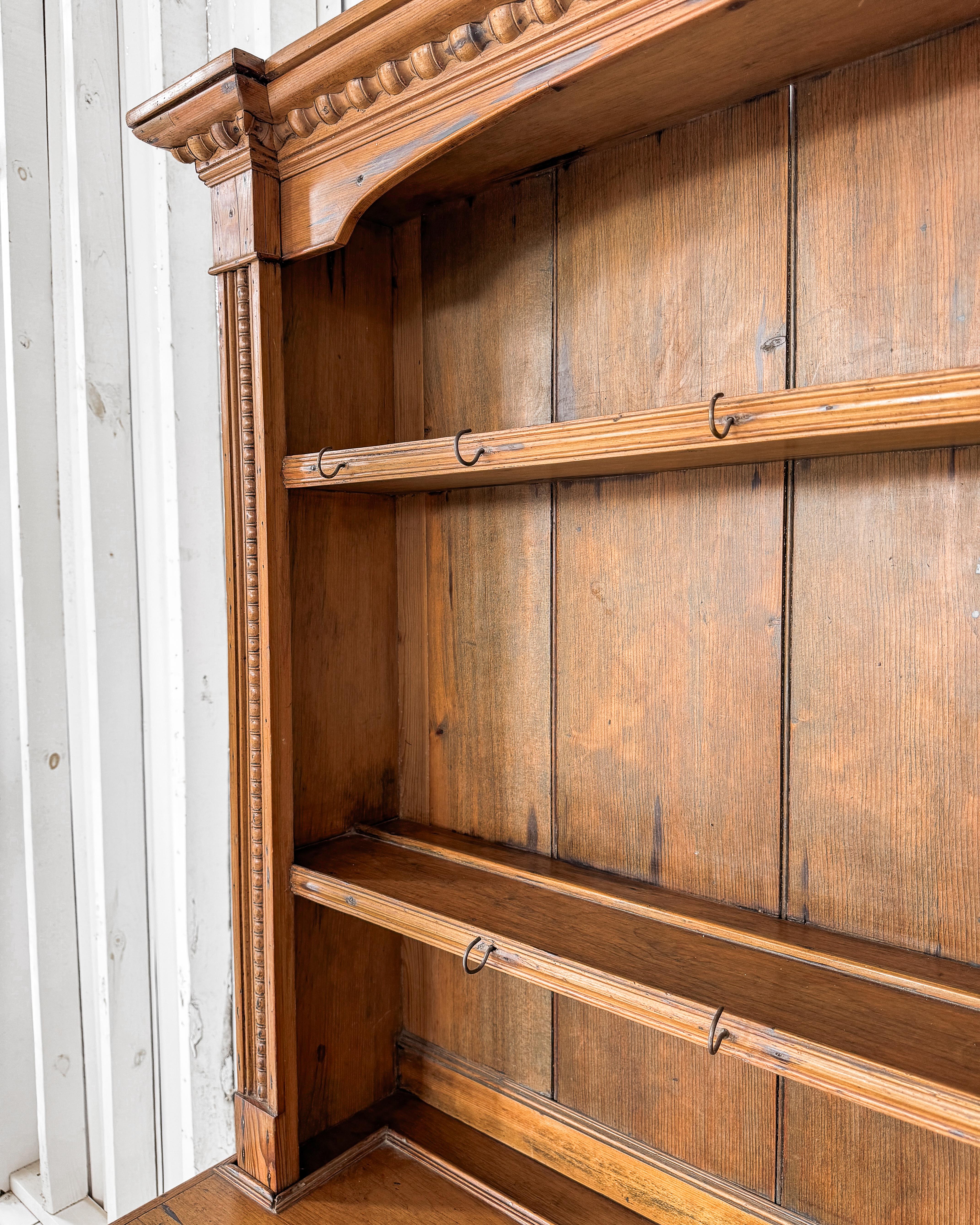 19th Century Pine Dresser with Plate Rack For Sale 6